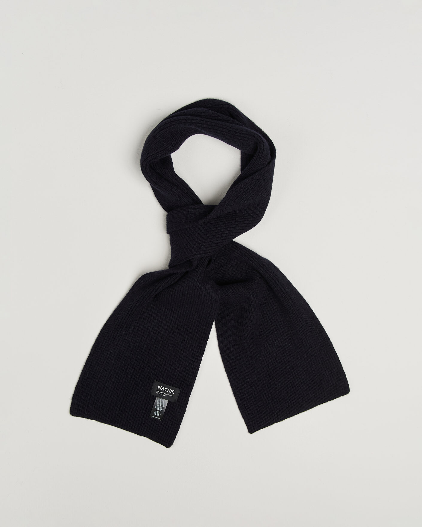 Herre | Skjerf | Robert Mackie | Clyde Lambswool Scarf Navy