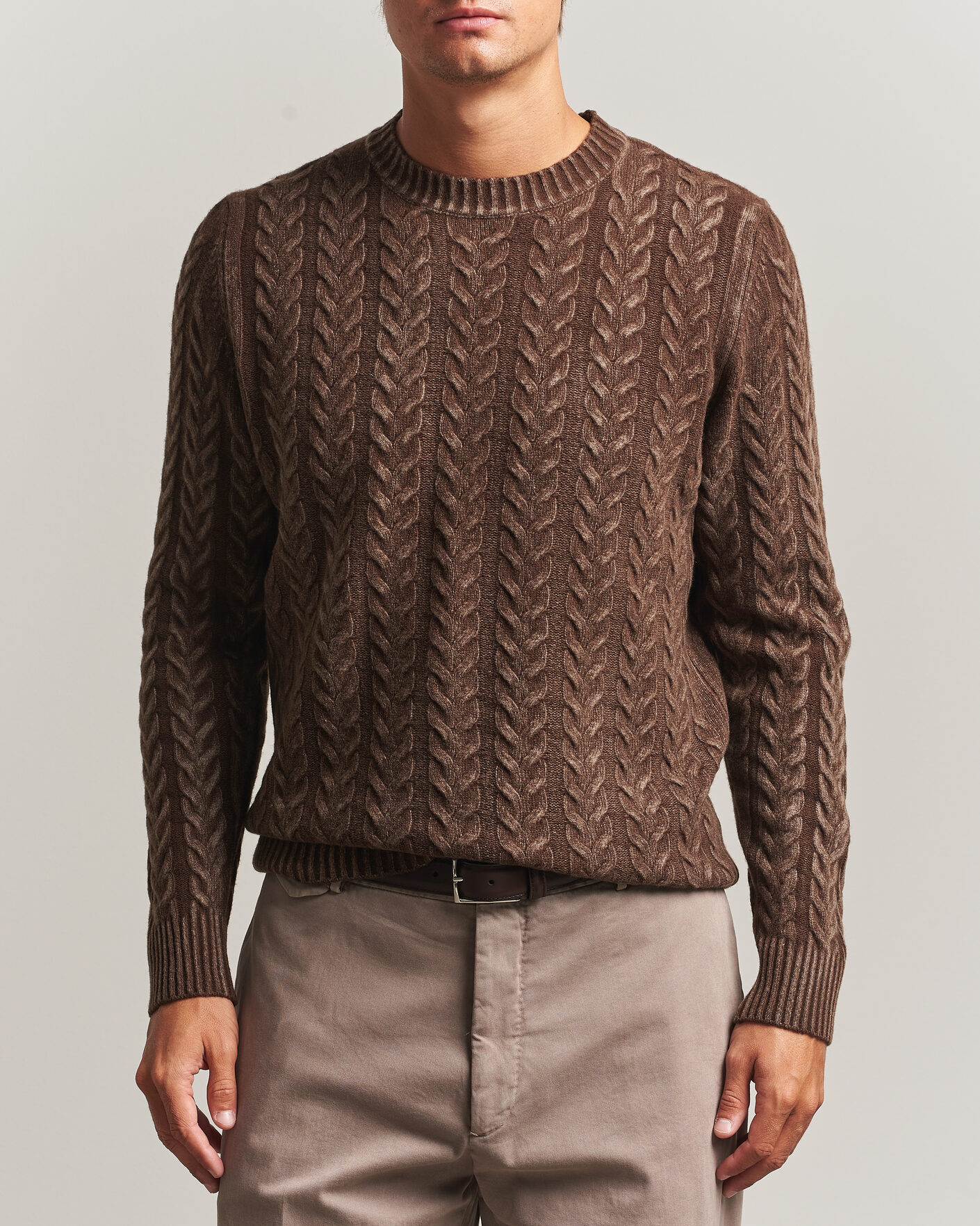 Herre | Gensere | Morgano | Cable Knitted Brushed Dyed Wool Crew Brown