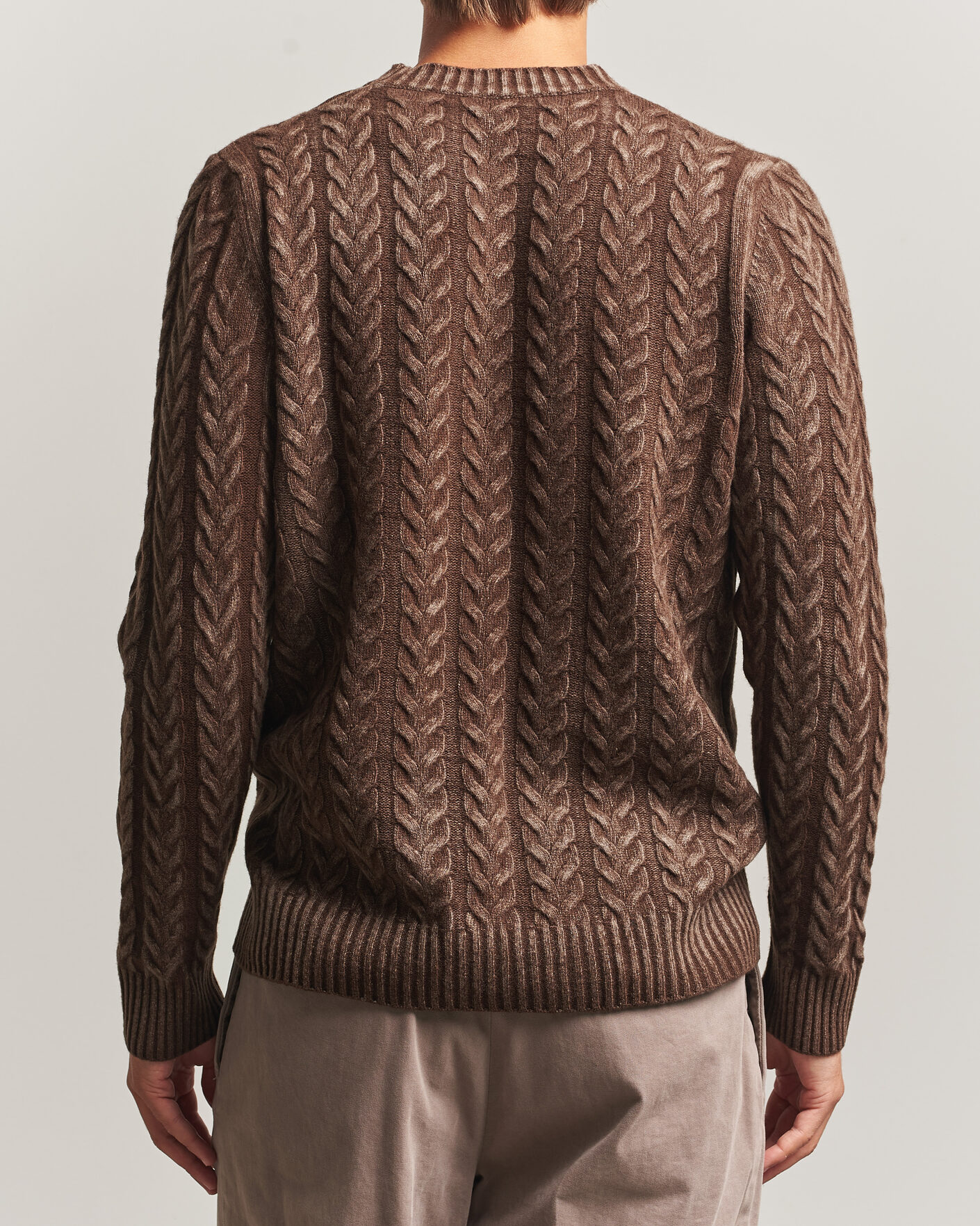 Herre | Gensere | Morgano | Cable Knitted Brushed Dyed Wool Crew Brown