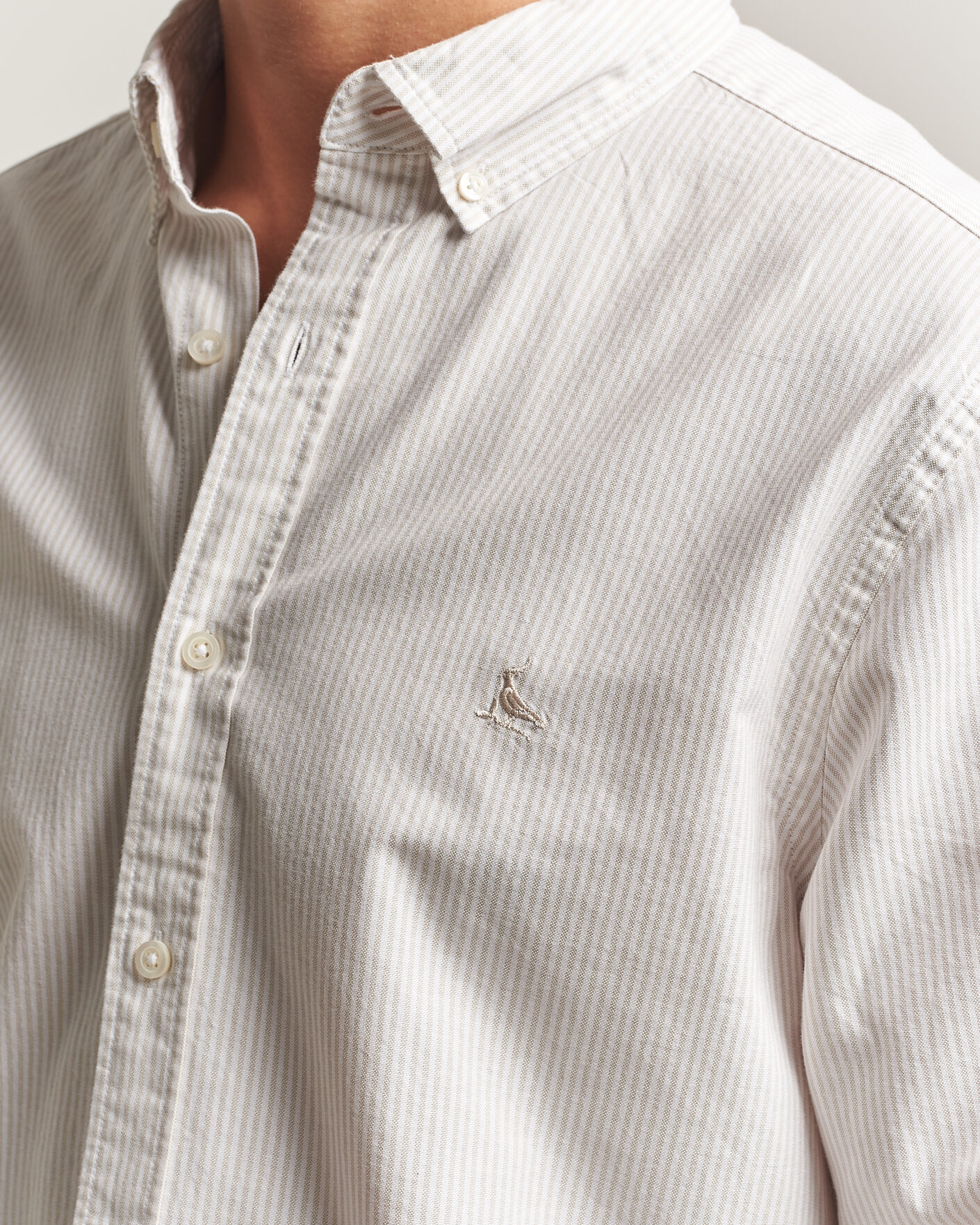 Herre | Skjorter | Charles Tyrwhitt | Button Down Stretch Oxford Shirt Stone