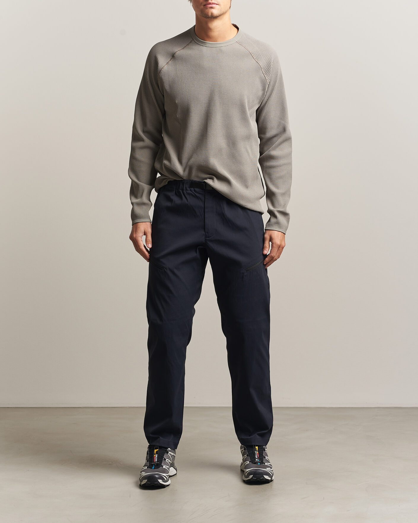 Herre | T-Shirts | Goldwin | WF Light Long Sleeve T-Shirt Arid Beige