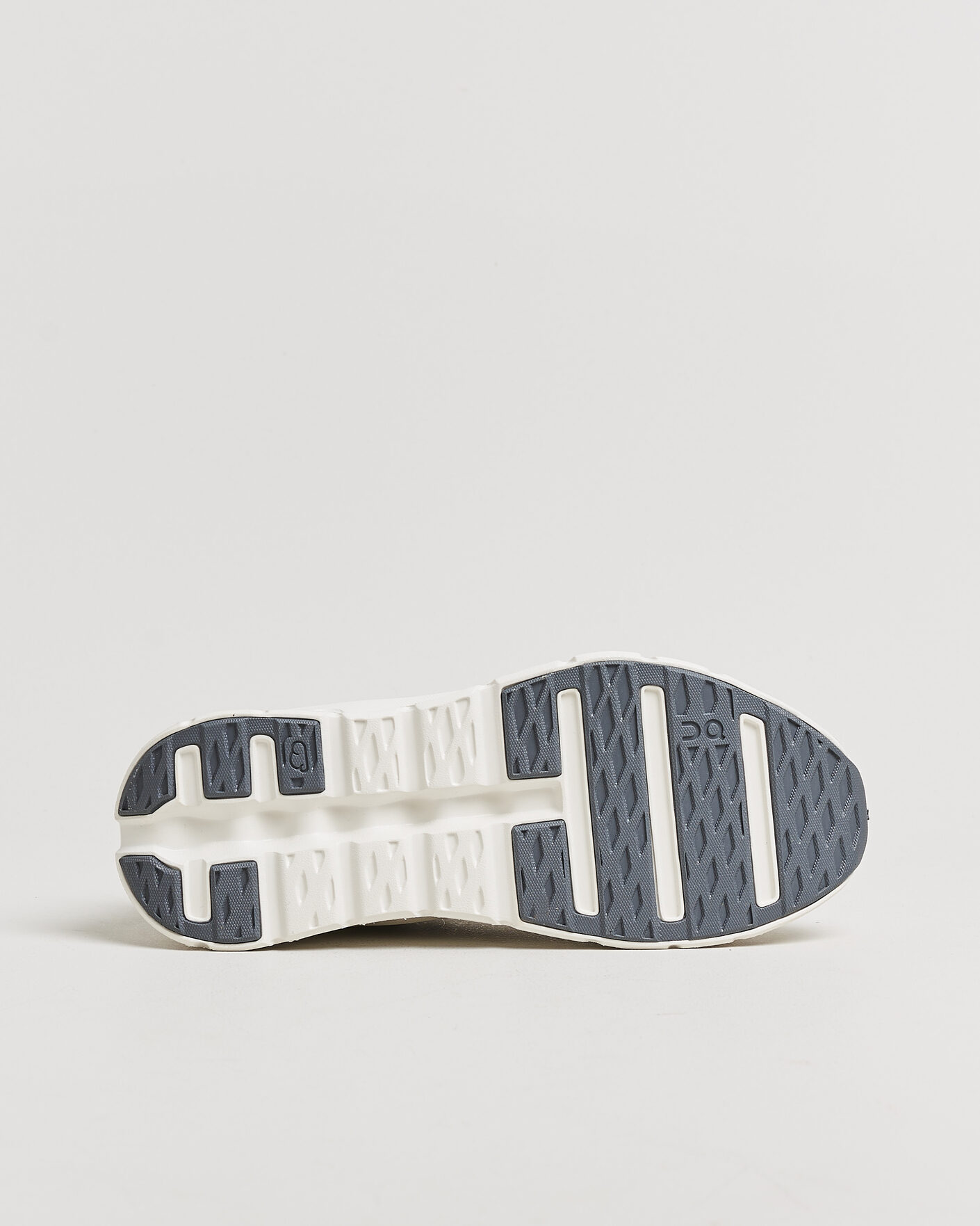 Herre | Sneakers | On | Cloudtilt Remix Alloy/Ivory