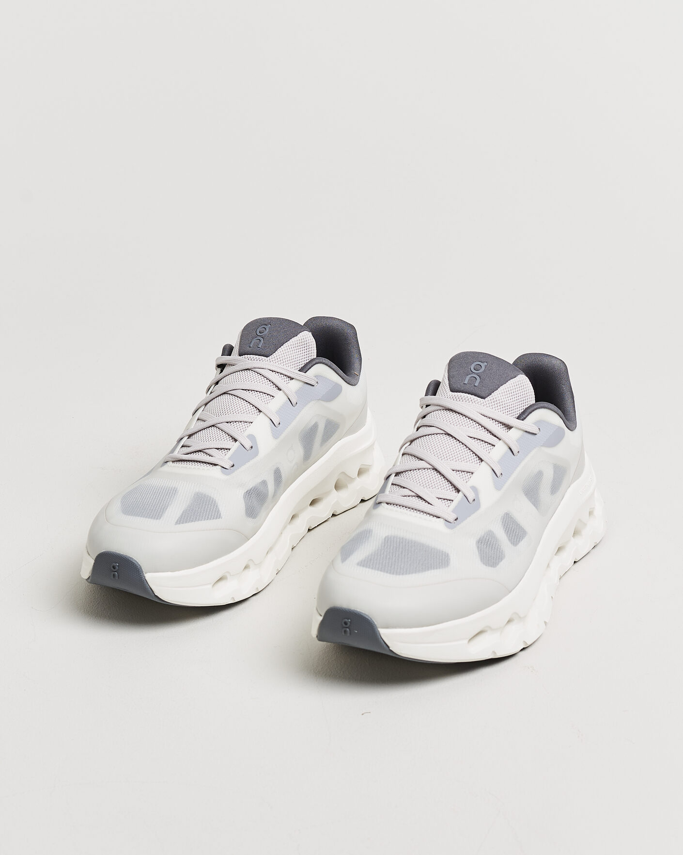 Herre | Sneakers | On | Cloudtilt Remix Alloy/Ivory