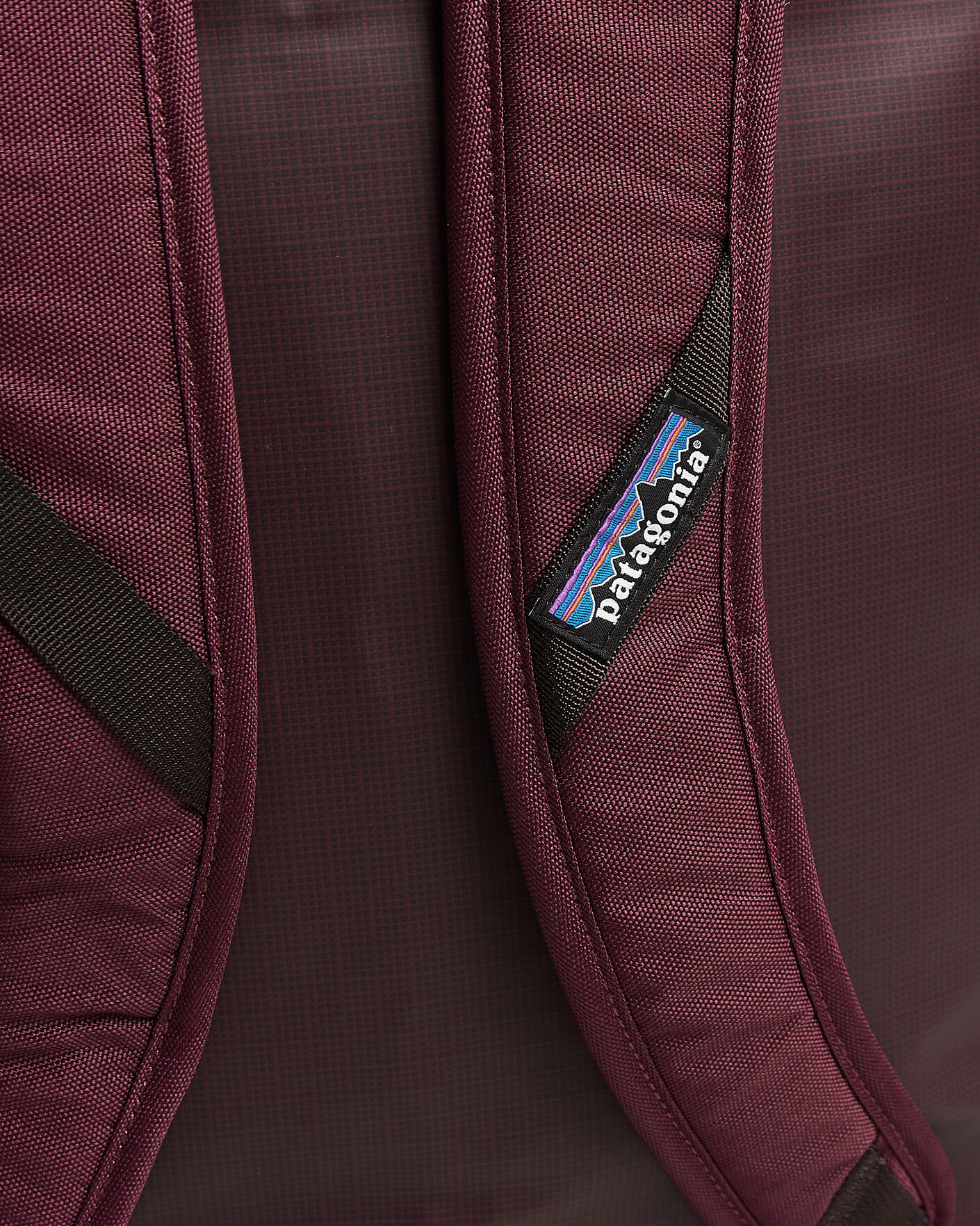 Herre | Vesker | Patagonia | Black Hole Duffel 40L Berry Fig