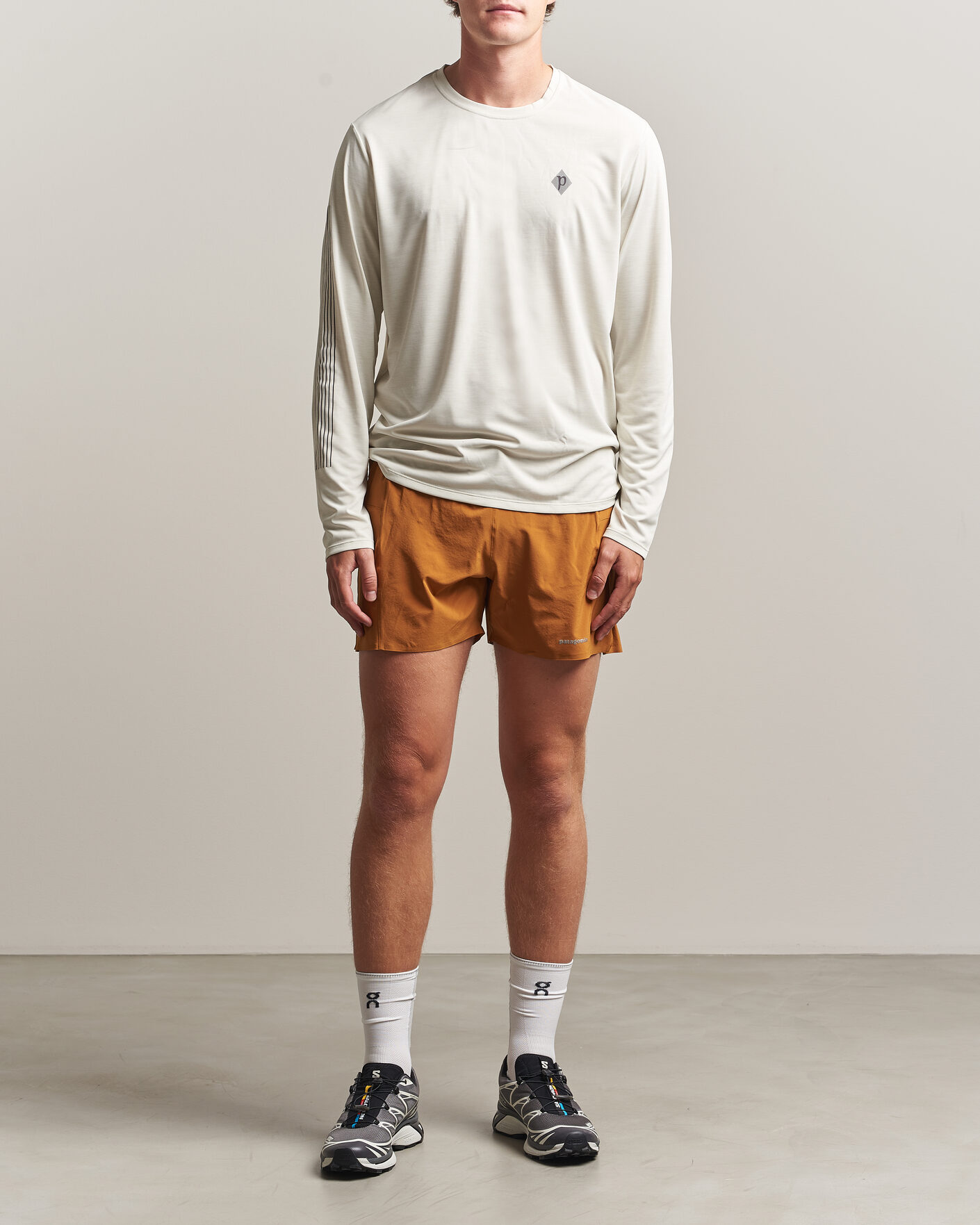 Herre | T-Shirts | Patagonia | Long Sleeve Cap Cool Shirt Dyno White