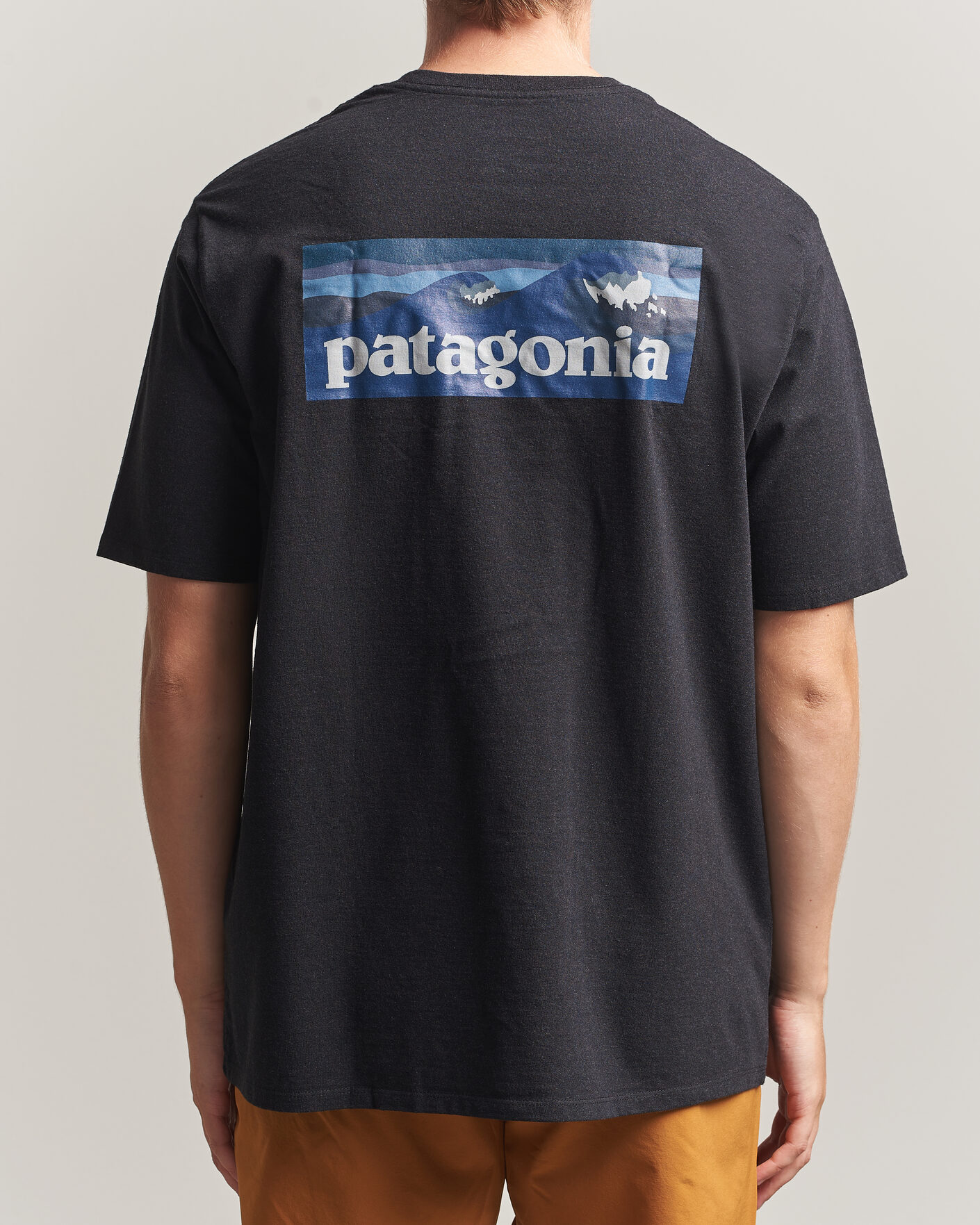 Herre | T-Shirts | Patagonia | Boardshort Logo Pocket Responsibili T-Shirt Ink Black