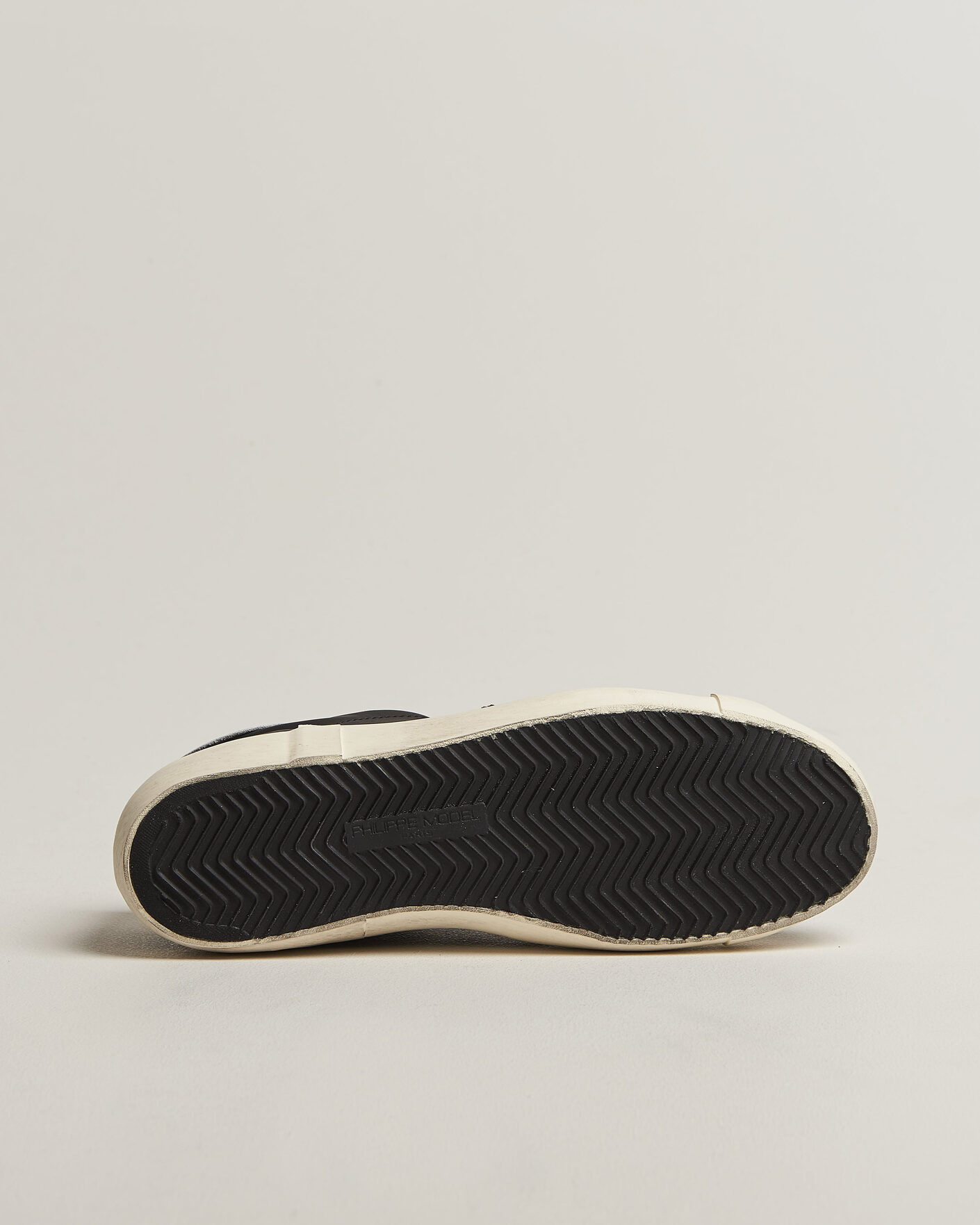 Herre | Sneakers | Philippe Model | PRSX Low Top Suede Sneaker Black/White