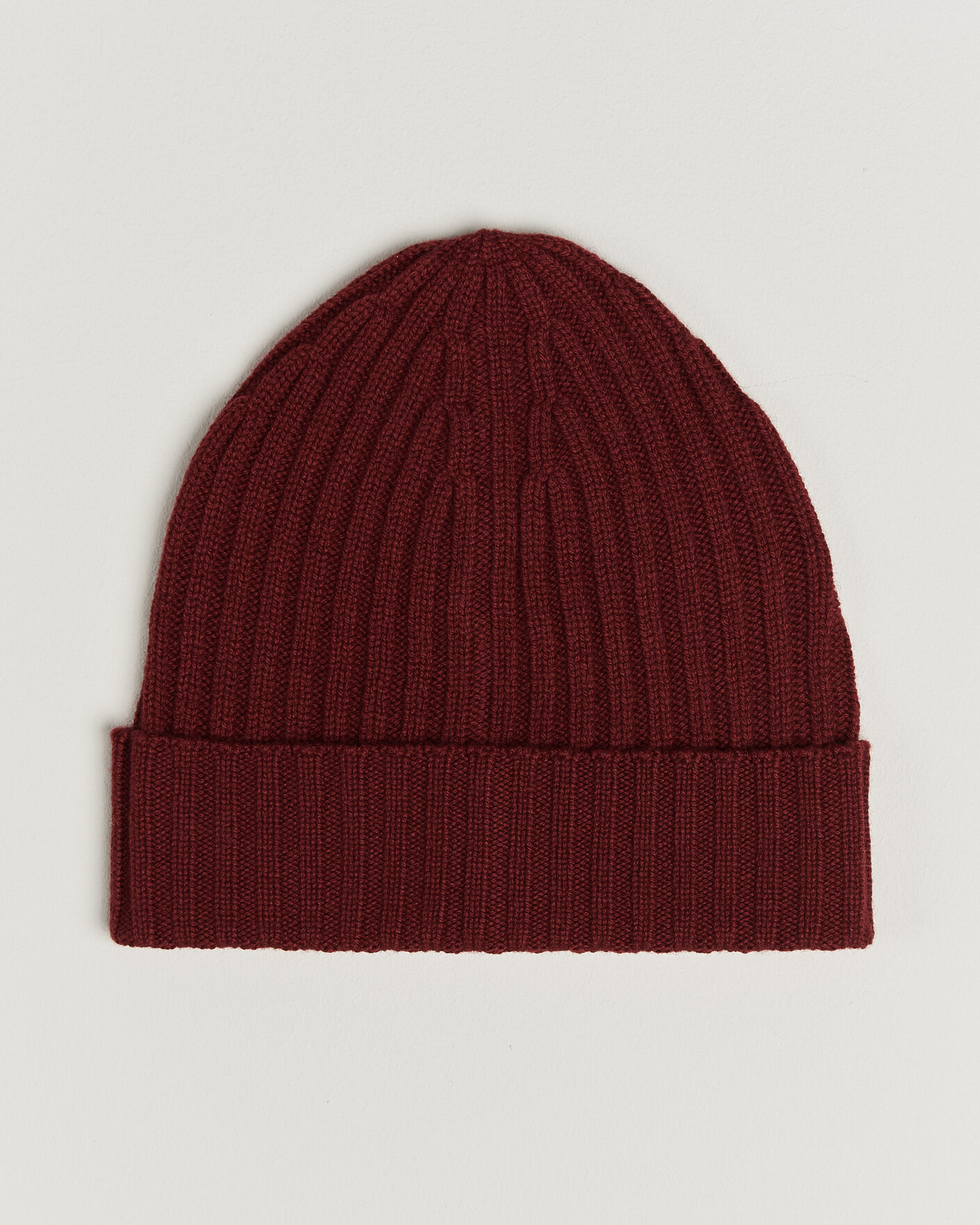 Herre | Luer | Piacenza Cashmere | Ribbed Cashmere Beanie Burgundy