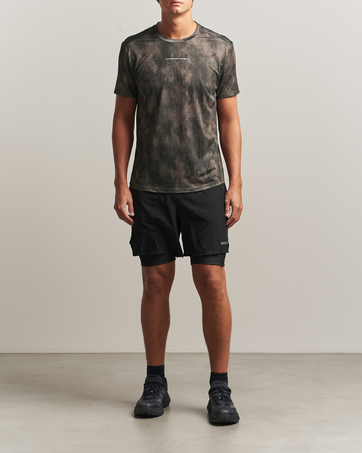 Herre | T-Shirts | DOXA | Rerun Short Sleeve T-Shirt Taupe