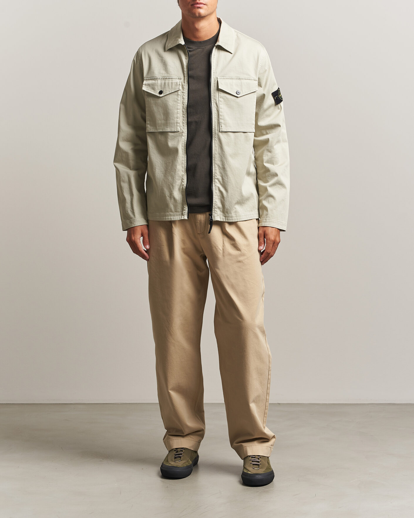 Herre | Skjorter | Stone Island | Organic Cotton Satin Stretch Zip Overshirt Sand