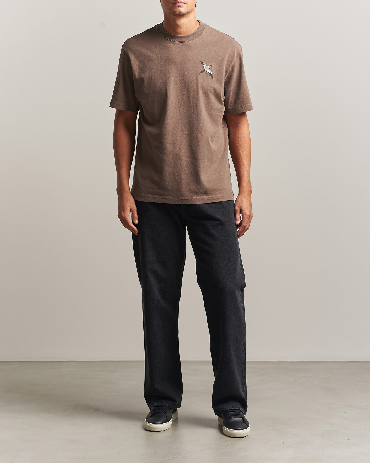 Herre | T-Shirts | Axel Arigato | Micro Bee Birt T-Shirt Coffee Brown