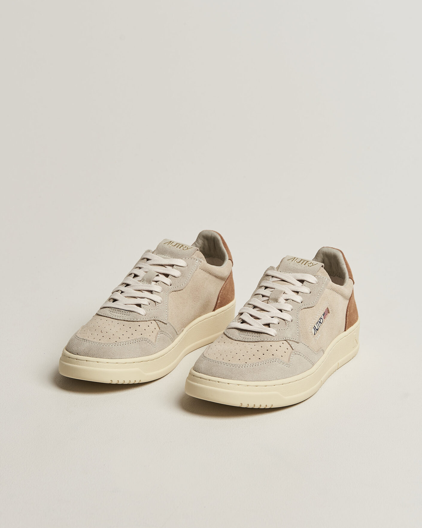 Herre | Sneakers | Autry | Medalist Low Suede Mix Sneaker Brown/Beige/White