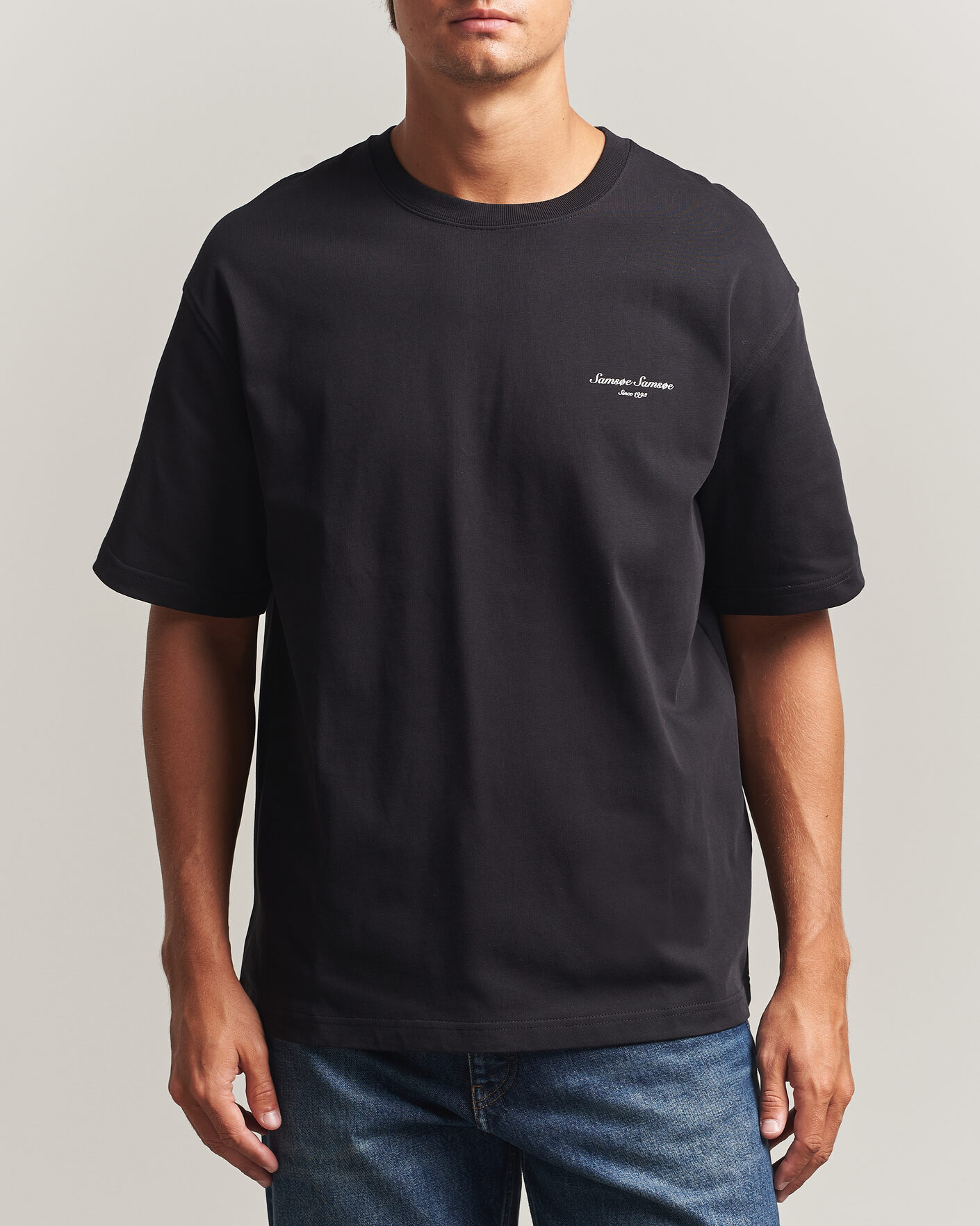 Herre | T-Shirts | Samsøe Samsøe | Uni Printed Crew Neck T-Shirt Black Building