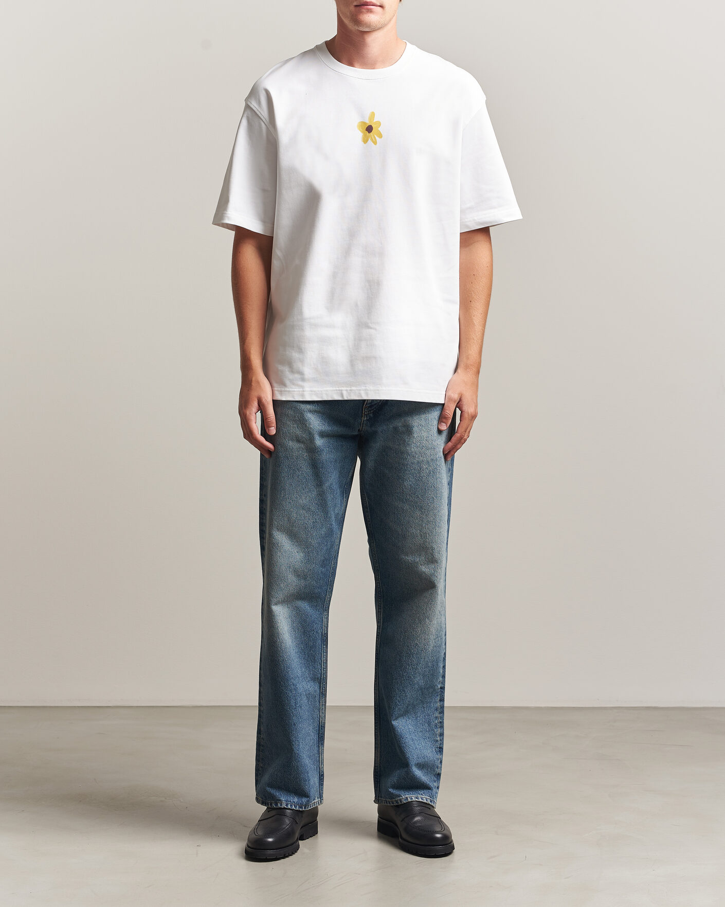 Herre | T-Shirts | Samsøe Samsøe | Giles Printed Crew Neck T-Shirt White Flowers