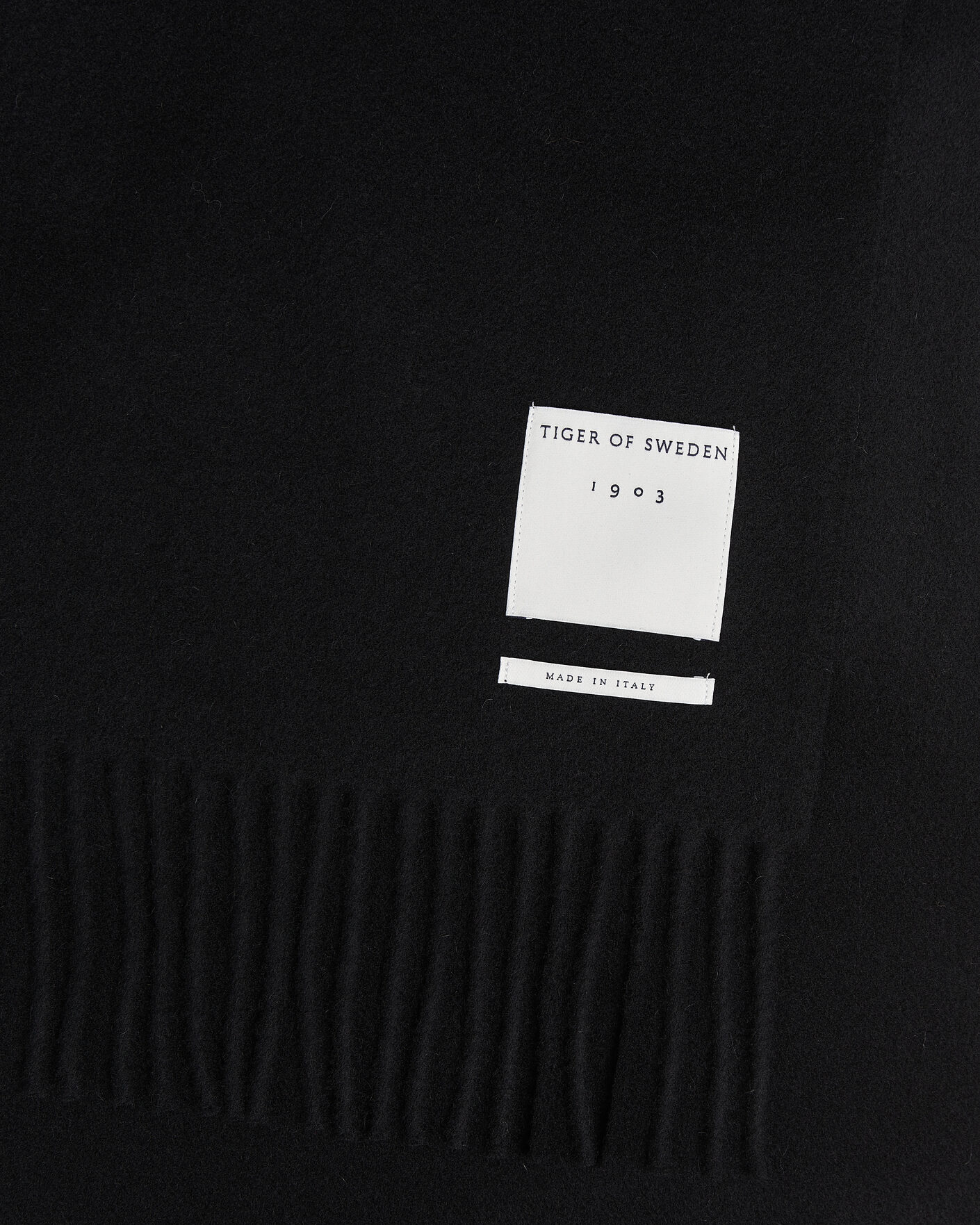 Herre | Skjerf | Tiger of Sweden | Sylan Wool Scarf Black
