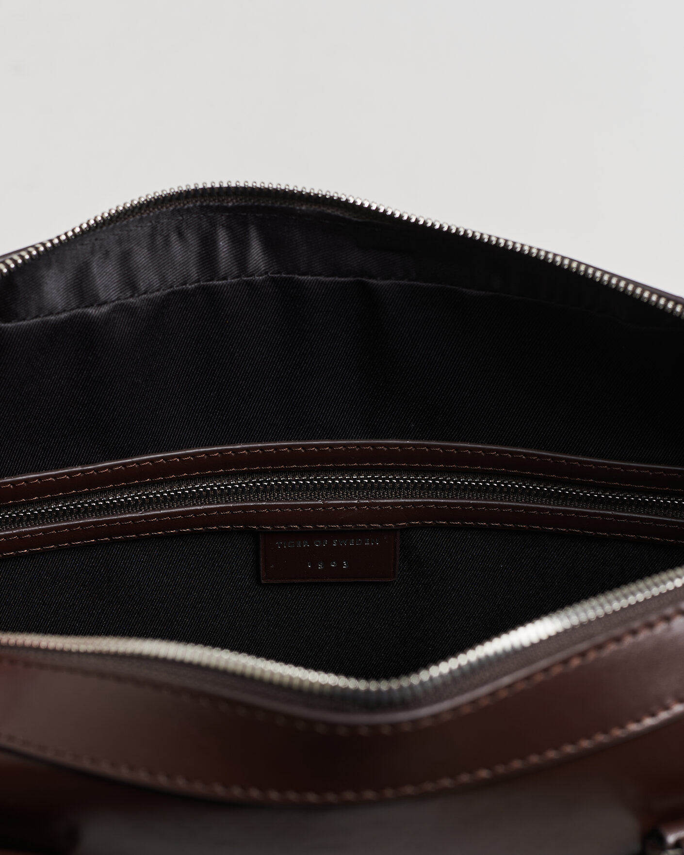 Herre | Vesker | Tiger of Sweden | Bosun Smooth Leather Briefcase Dark Brown