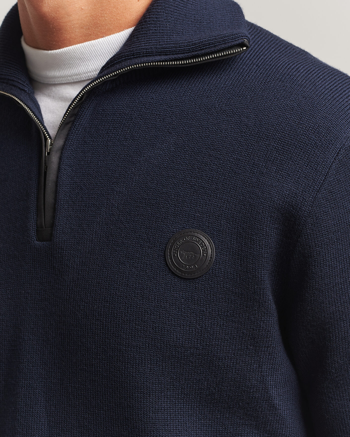 Herre | Gensere | Tiger of Sweden | Hamish Wool Heavy Knitted Half Zip Night Grape