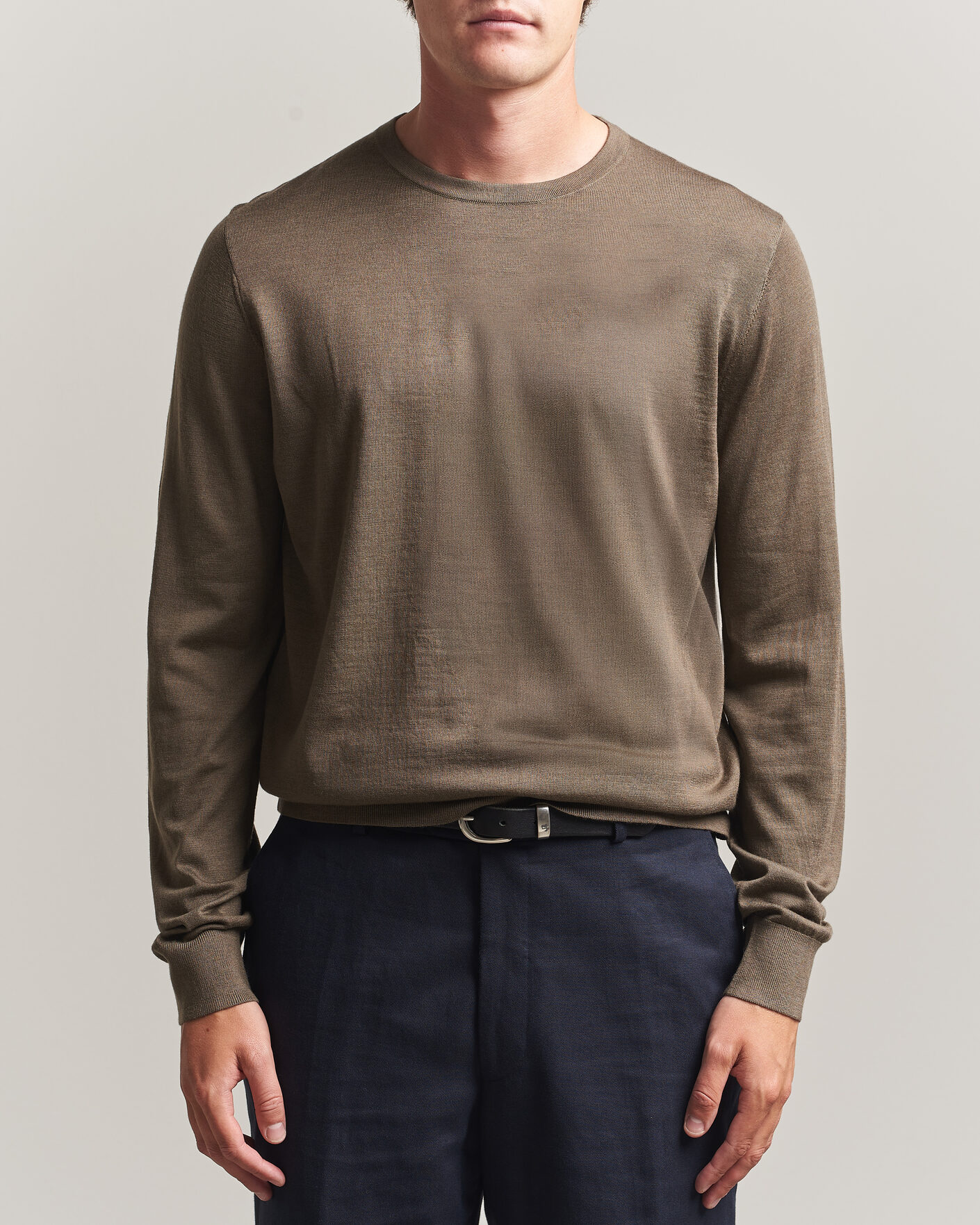 Herre | Gensere | Tiger of Sweden | Connor Extra Fine Merino Crew Neck Pullover Aged Timber