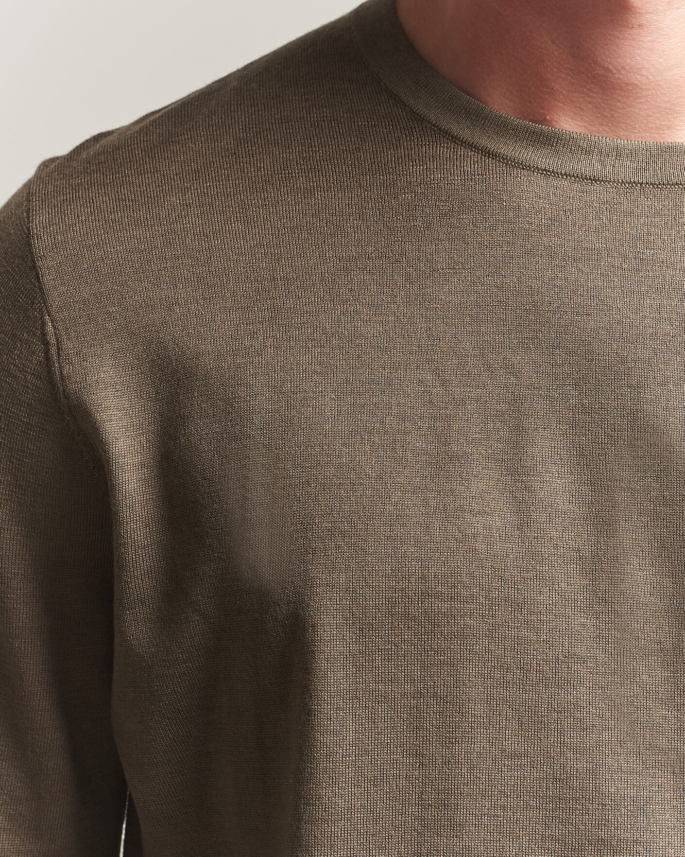 Herre | Gensere | Tiger of Sweden | Connor Extra Fine Merino Crew Neck Pullover Aged Timber