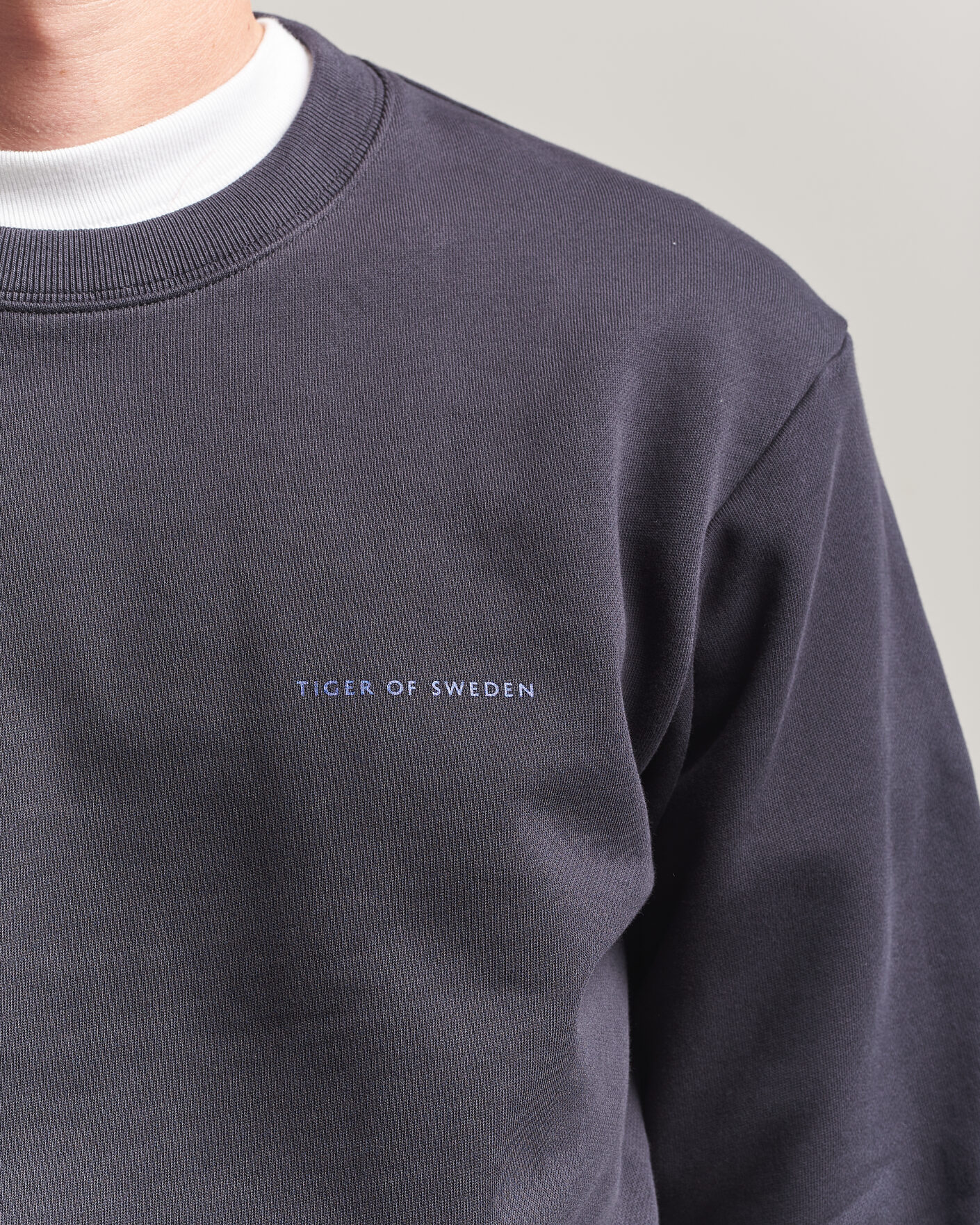 Herre | Gensere | Tiger of Sweden | Emerson Crew Neck Sweatshirt Light Ink