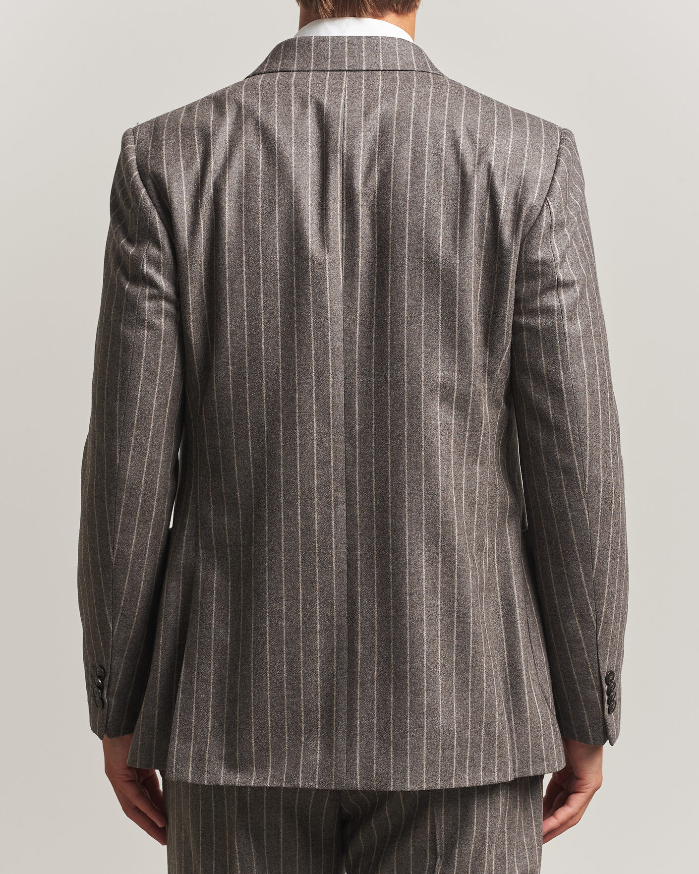 Herre | Dressjakker | Tiger of Sweden | Joachim Wool Double Breasted Pinstriped Blazer Grey Brown