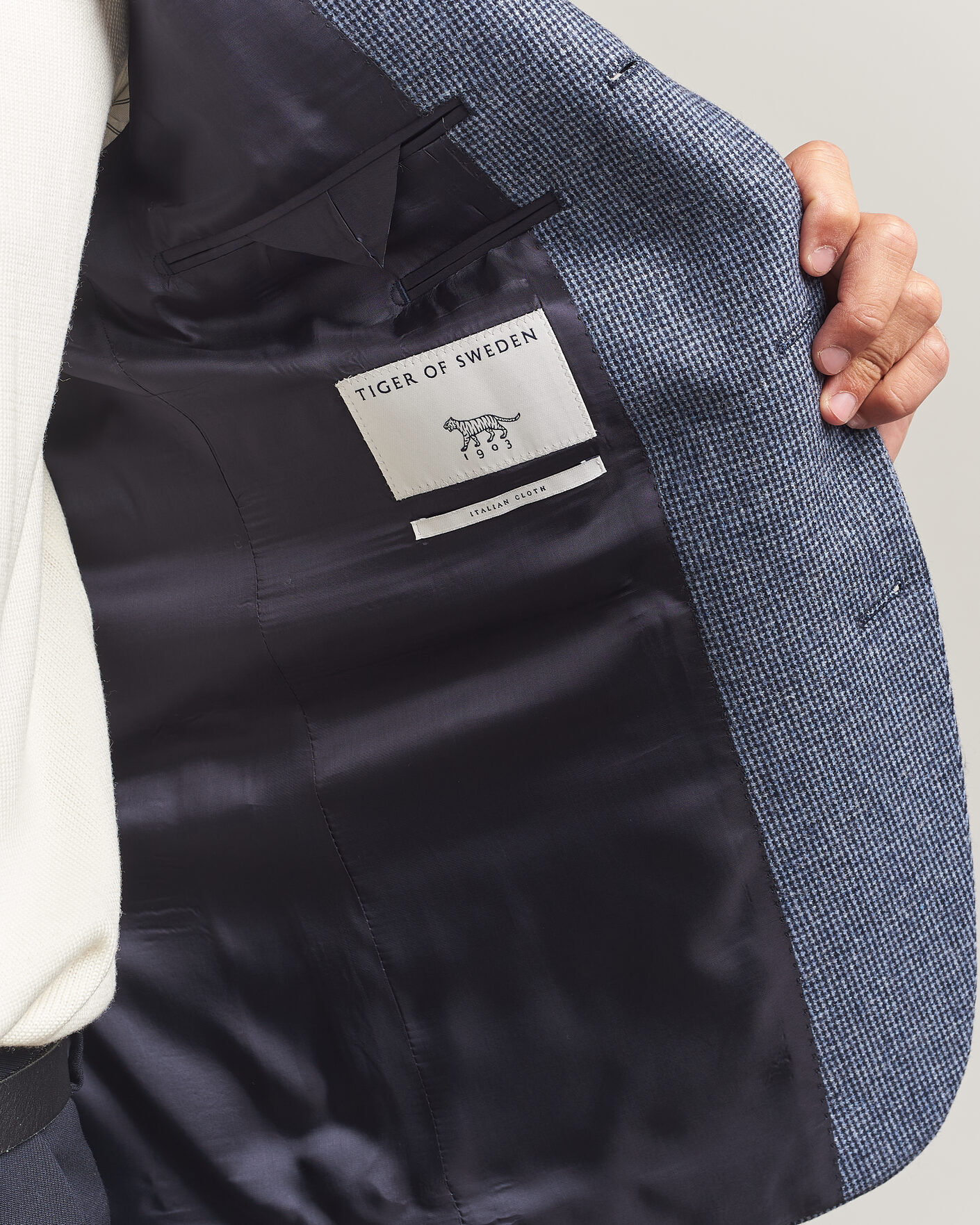 Herre | Dressjakker | Tiger of Sweden | Easer Wool Pepita Blazer Iron Haze