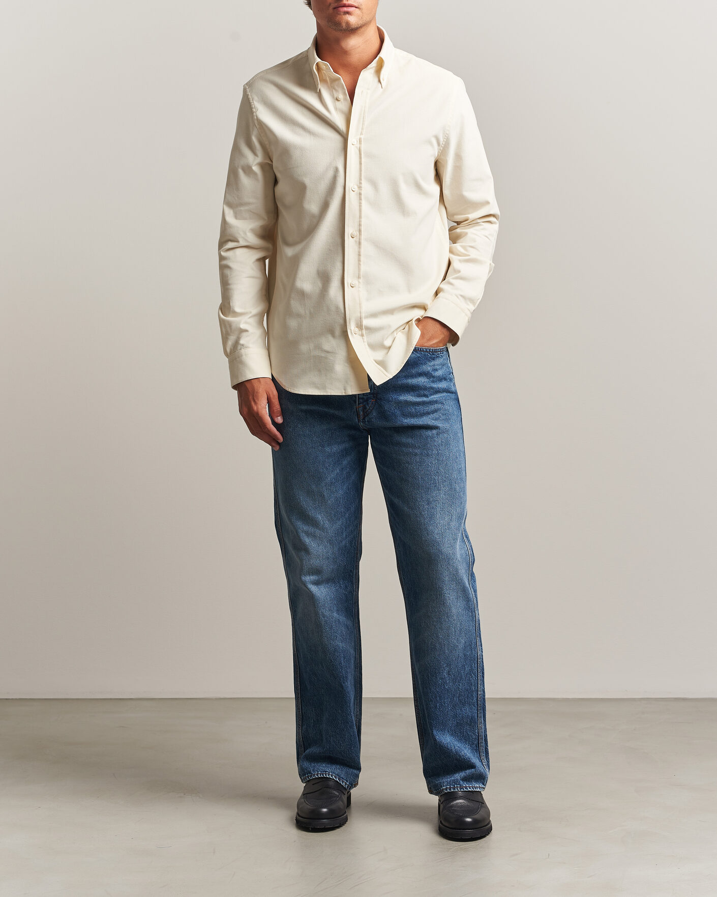Herre | Skjorter | Tiger of Sweden | Bjorn Corduroy Shirt Cream White