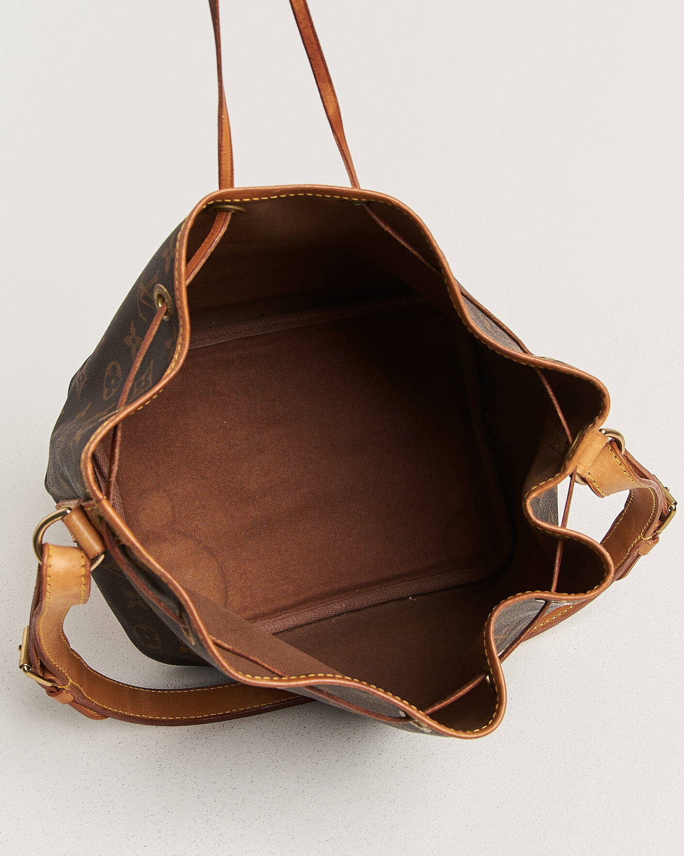 Herre | Pre-Owned & Vintage Bags | Louis Vuitton Pre-Owned | Petit Noé Monogram