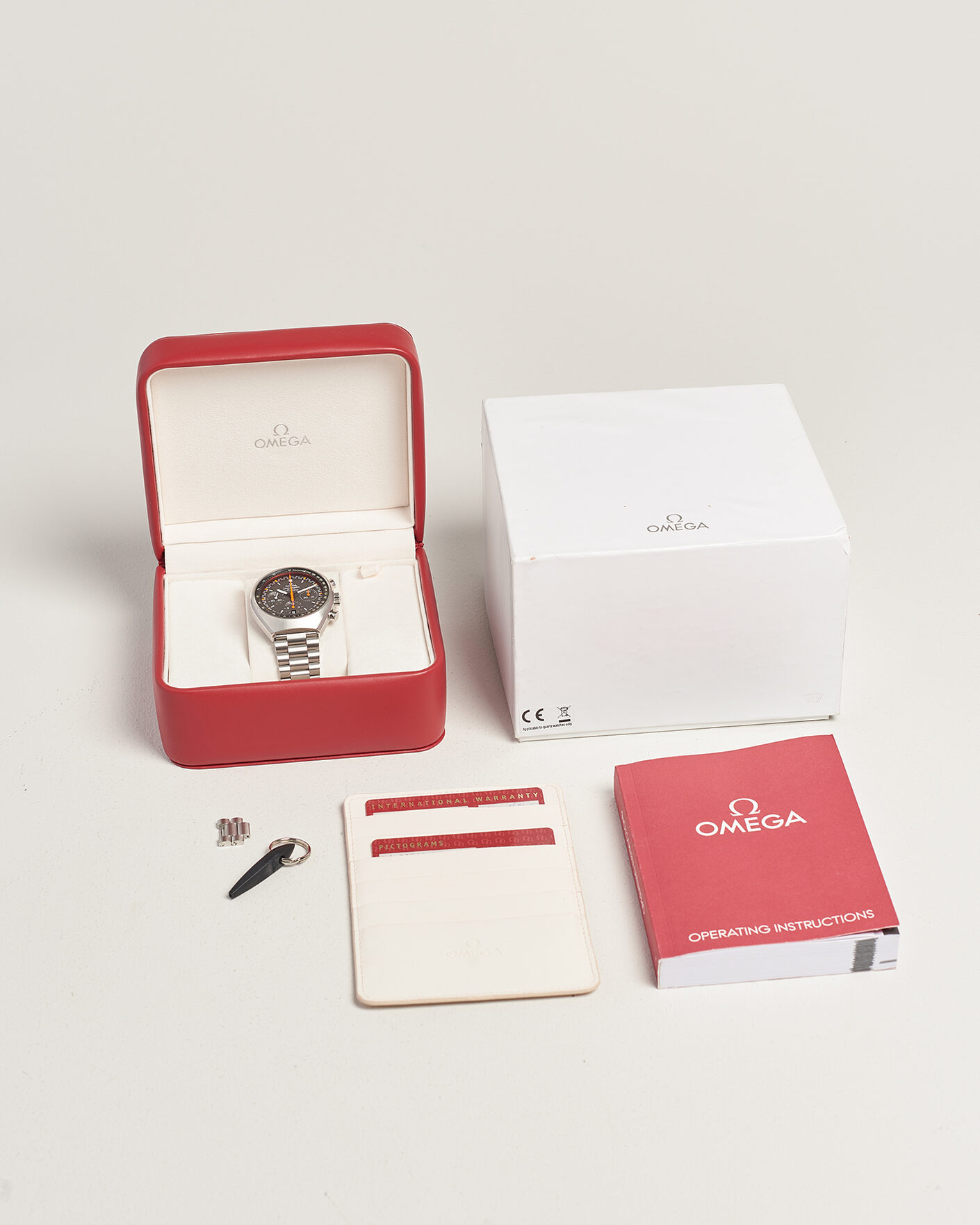 Herre | Pre-Owned & Vintage Watches | Omega Pre-Owned | Speedmaster Mark II Re Edition 