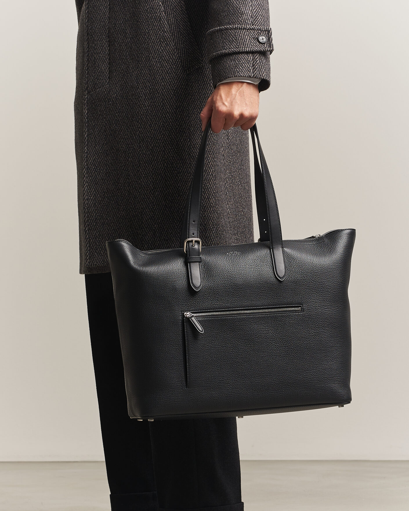 Herre | Vesker | Smythson | Ludlow Travel Tote Black