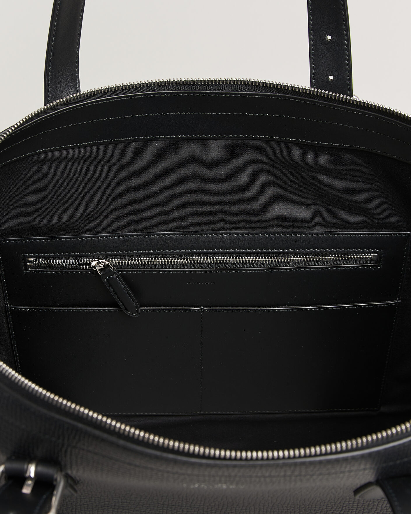 Herre | Vesker | Smythson | Ludlow Travel Tote Black