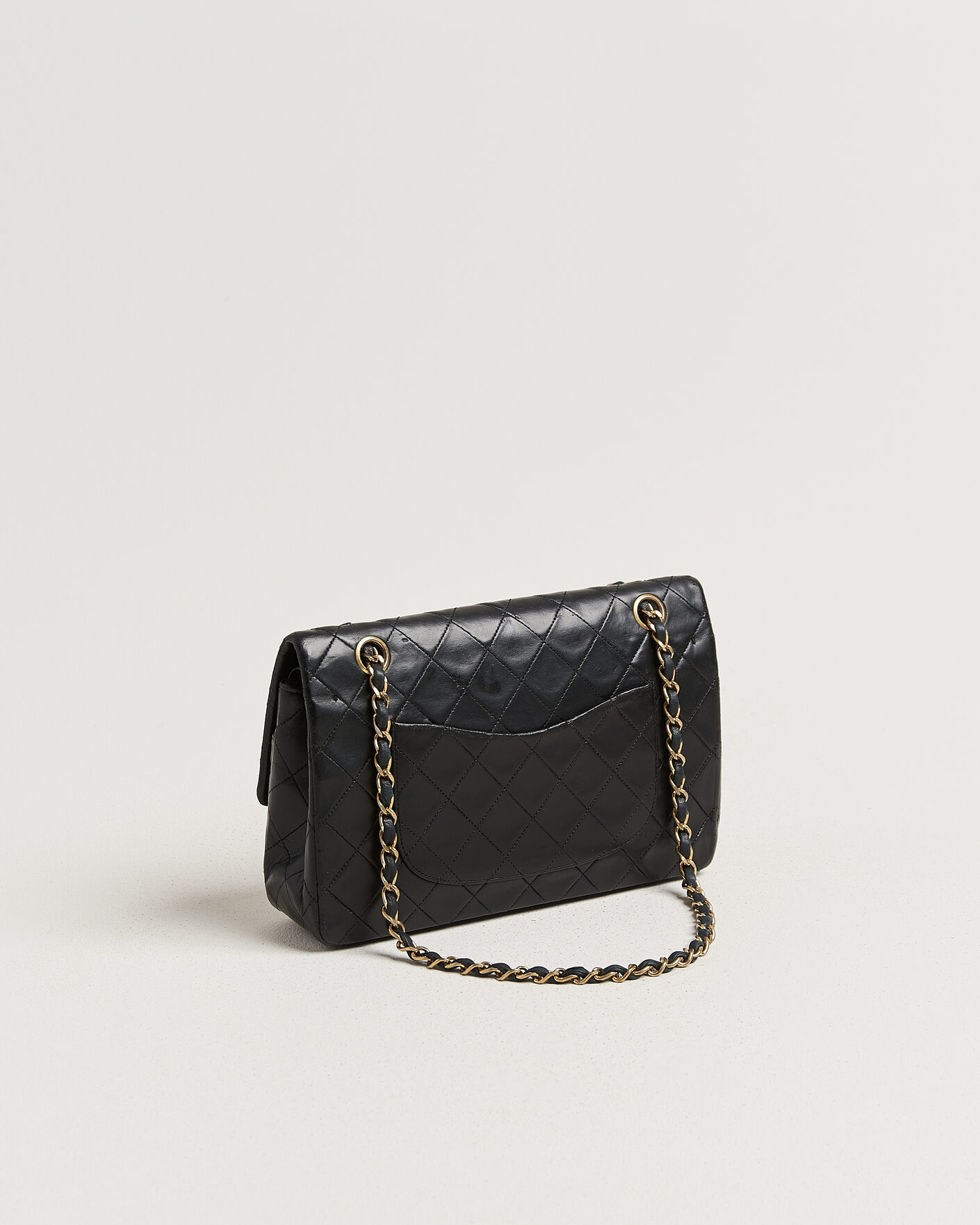 Herre | Pre-Owned & Vintage Bags | Chanel Pre-Owned | Classic Medium Double Flap Bag Lambskin Black