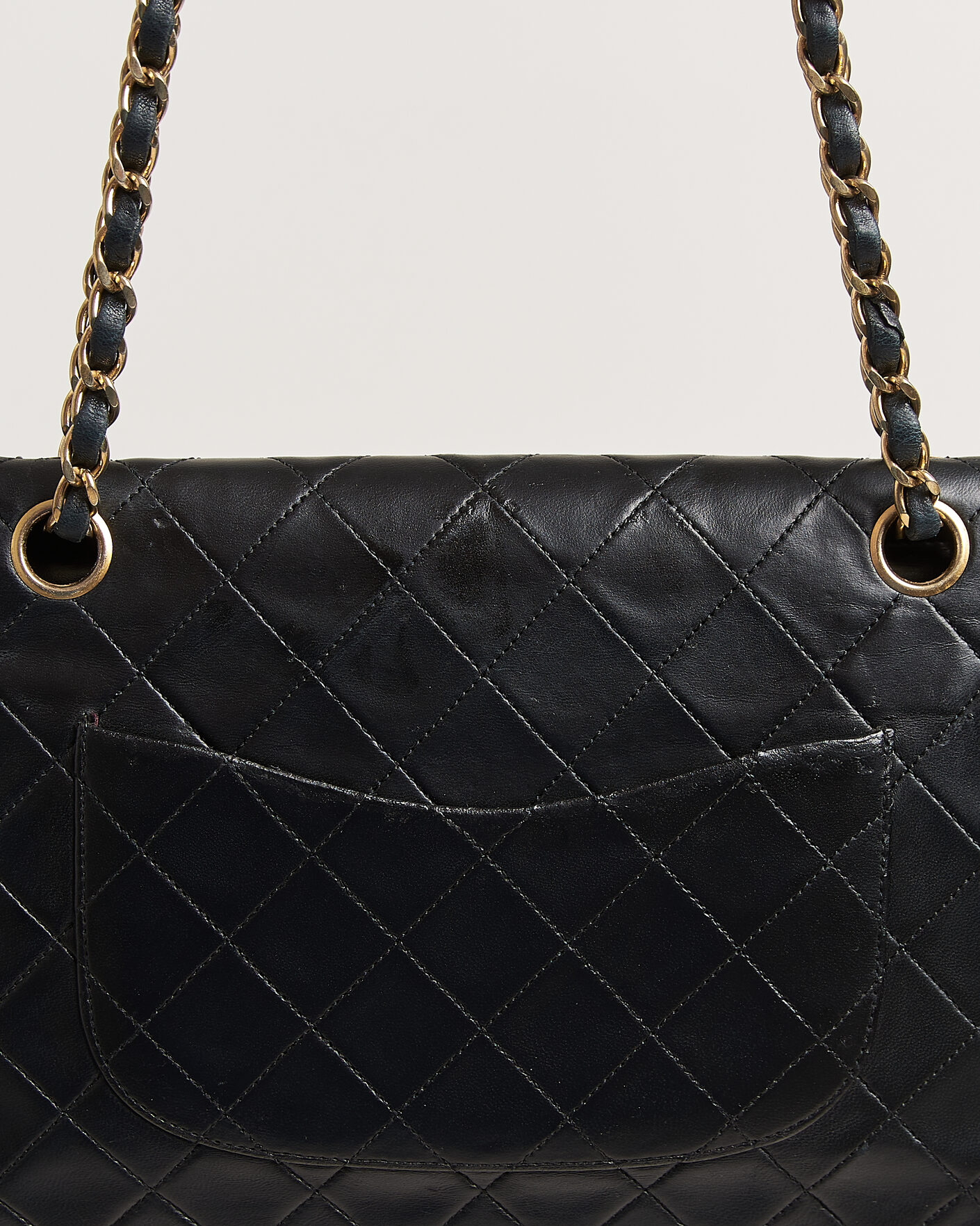 Herre | Pre-Owned & Vintage Bags | Chanel Pre-Owned | Classic Medium Double Flap Bag Lambskin Black