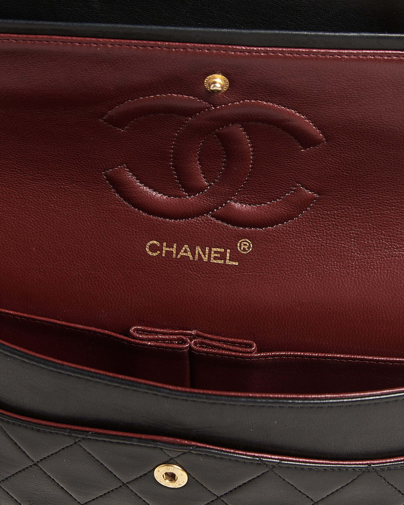 Herre | Pre-Owned & Vintage Bags | Chanel Pre-Owned | Classic Medium Double Flap Bag Lambskin Black