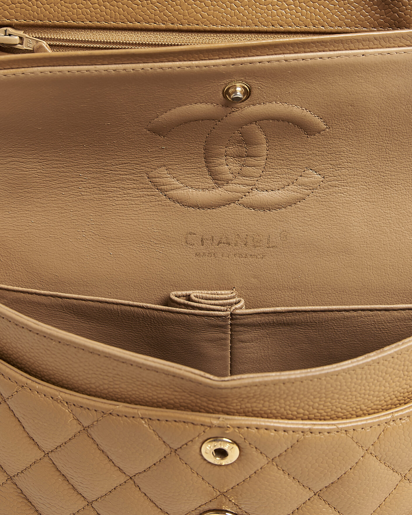 Herre | Pre-Owned & Vintage Bags | Chanel Pre-Owned | Classic Small Double Flap Bag Caviar Leather Beige