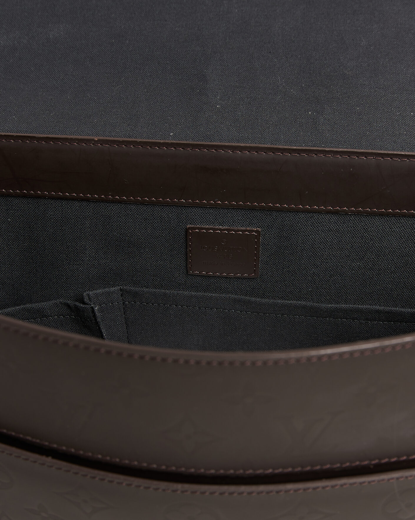 Herre | Pre-Owned & Vintage Bags | Louis Vuitton Pre-Owned | Messenger Bag Monogram Glace Bobby Brown
