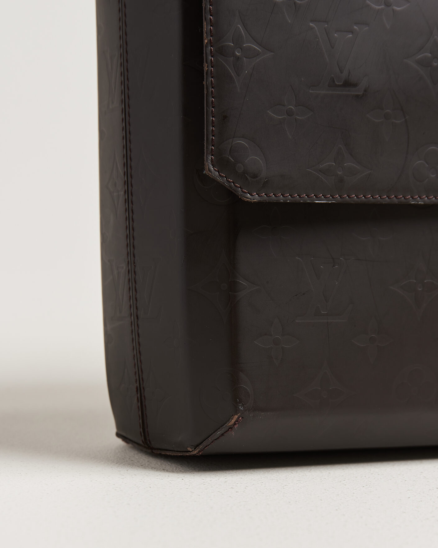 Herre | Pre-Owned & Vintage Bags | Louis Vuitton Pre-Owned | Messenger Bag Monogram Glace Bobby Brown