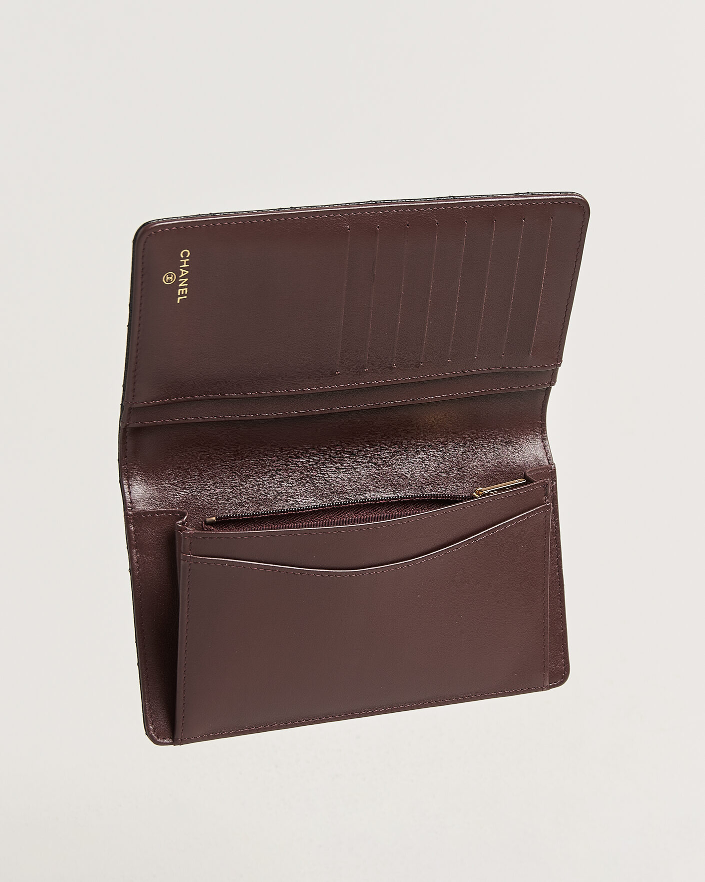 Herre | Pre-Owned & Vintage Bags | Chanel Pre-Owned | Classic Bifold Wallet Caviar Leather Black