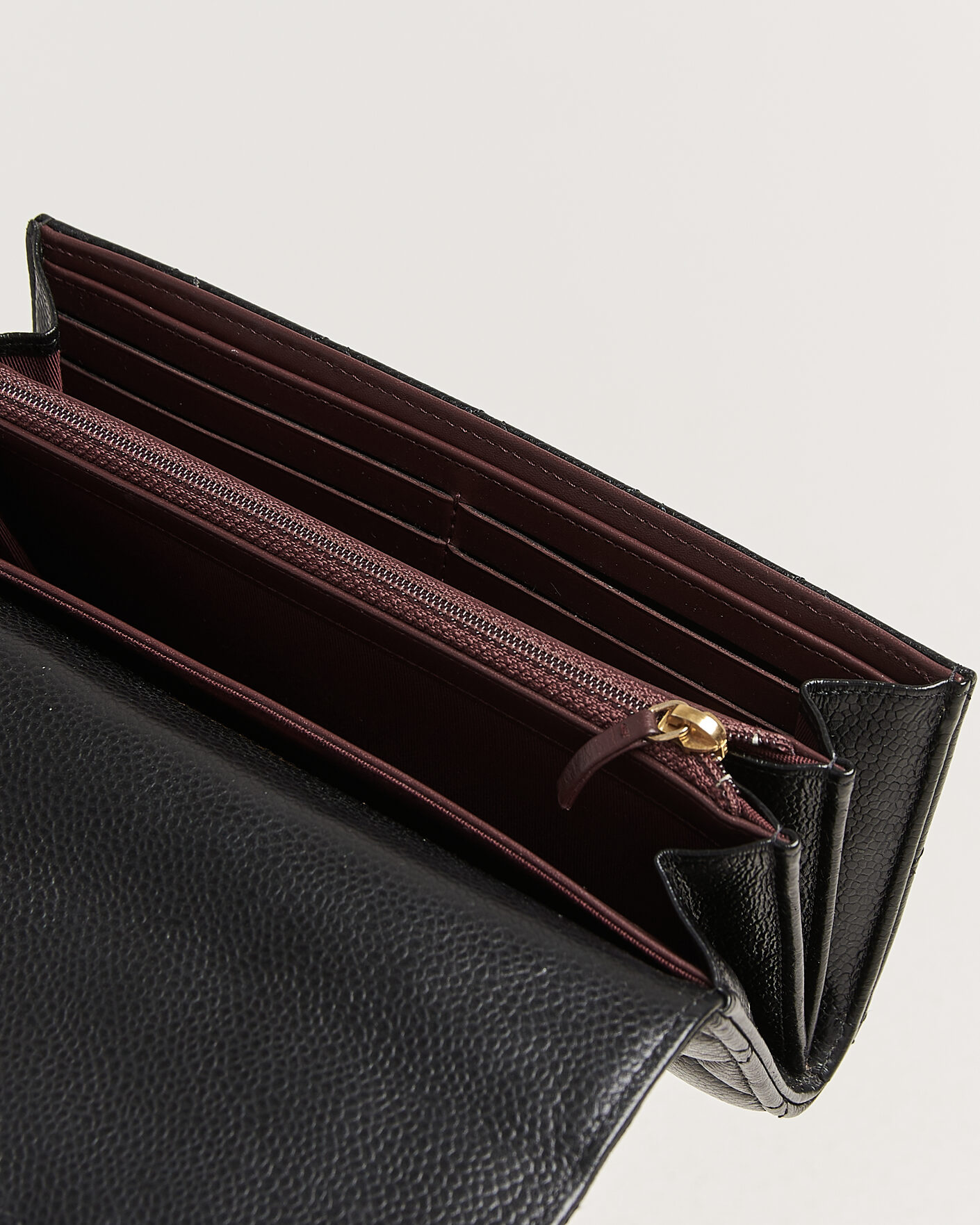 Herre | Pre-Owned & Vintage Bags | Chanel Pre-Owned | Classic  Long Flap Wallet Caviar Leather Black