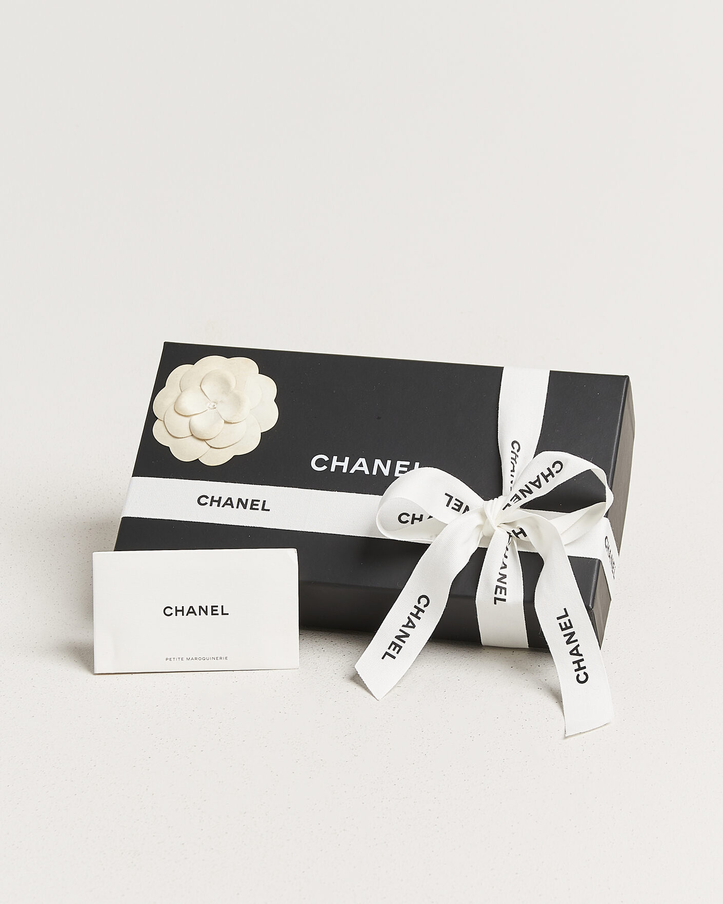 Herre | Pre-Owned & Vintage Bags | Chanel Pre-Owned | Classic  Long Flap Wallet Caviar Leather Black