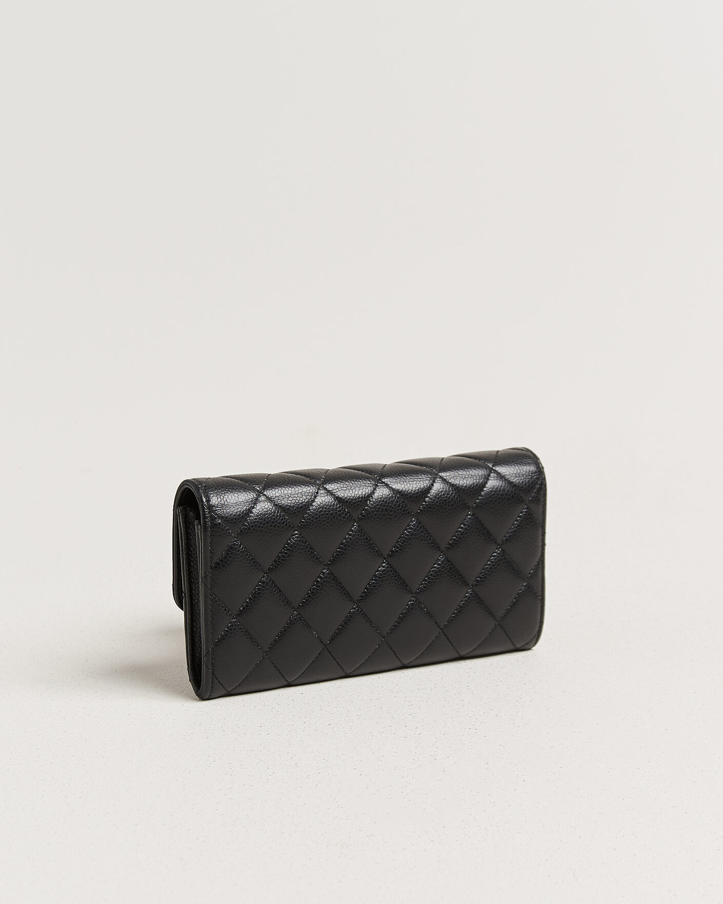 Herre | Pre-Owned & Vintage Bags | Chanel Pre-Owned | Classic Long Flap Wallet Caviar Leather Black