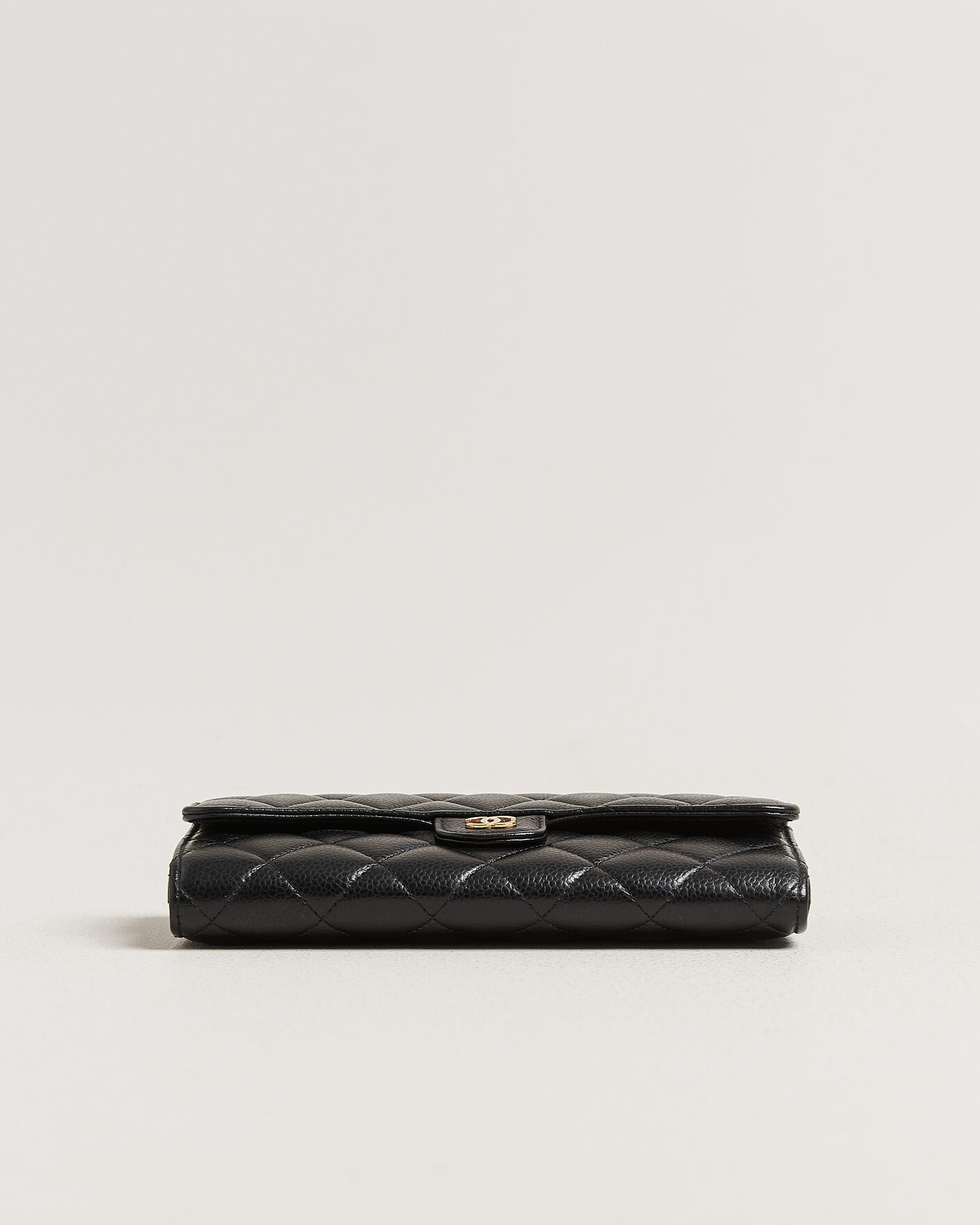 Herre | Pre-Owned & Vintage Bags | Chanel Pre-Owned | Classic  Long Flap Wallet Caviar Leather Black
