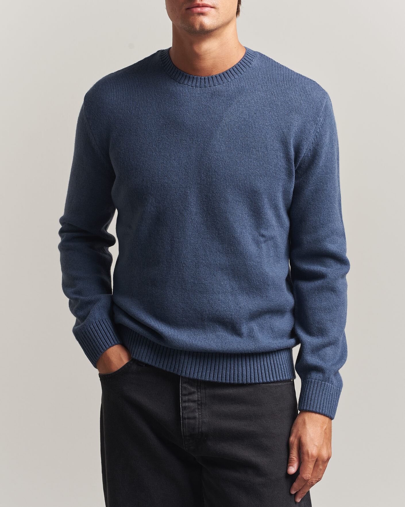 Herre | Gensere | Colorful Standard | Classic Merino Wool Crew Neck Petrol Blue