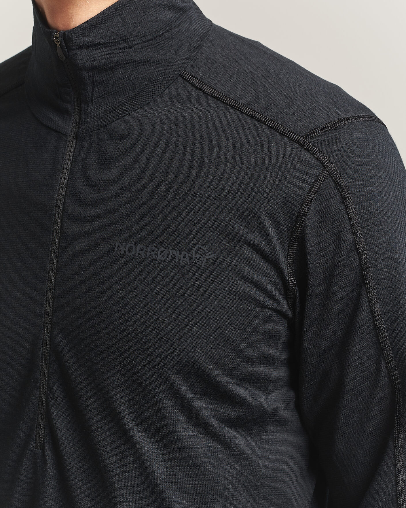 Herre | Gensere | Norrøna | Falketind Equalizer Wool Zip Neck Caviar Black