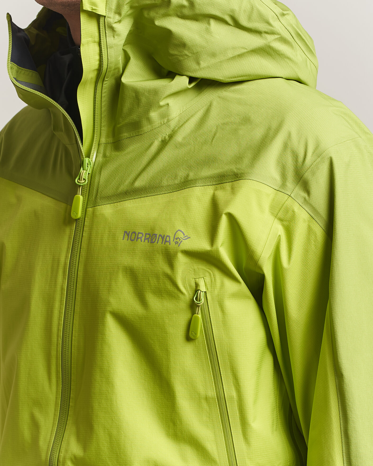 Herre | Jakker | Norrøna | Falketind GORE-TEX Jacket Tender Shoots