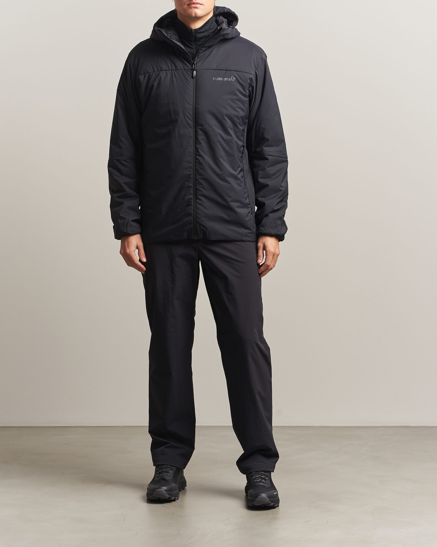 Herre | Jakker | Norrøna | Femund Thermo Zip Hood Caviar Black