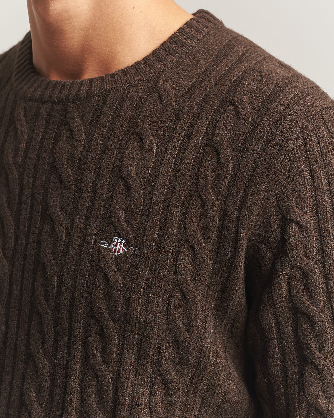 Herre | Gensere | Gant | Lambswool Cable Crew Neck Black Brown
