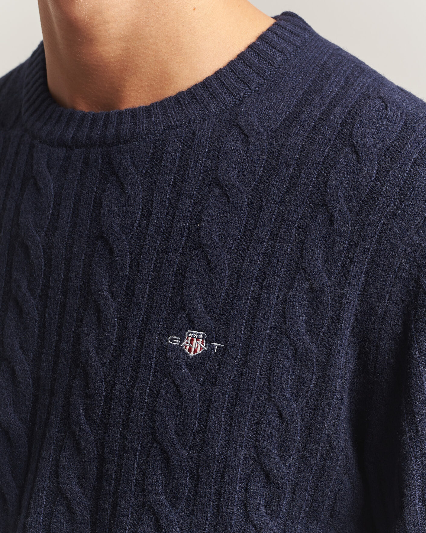 Herre | Gensere | Gant | Lambswool Cable Crew Neck Evening Blue