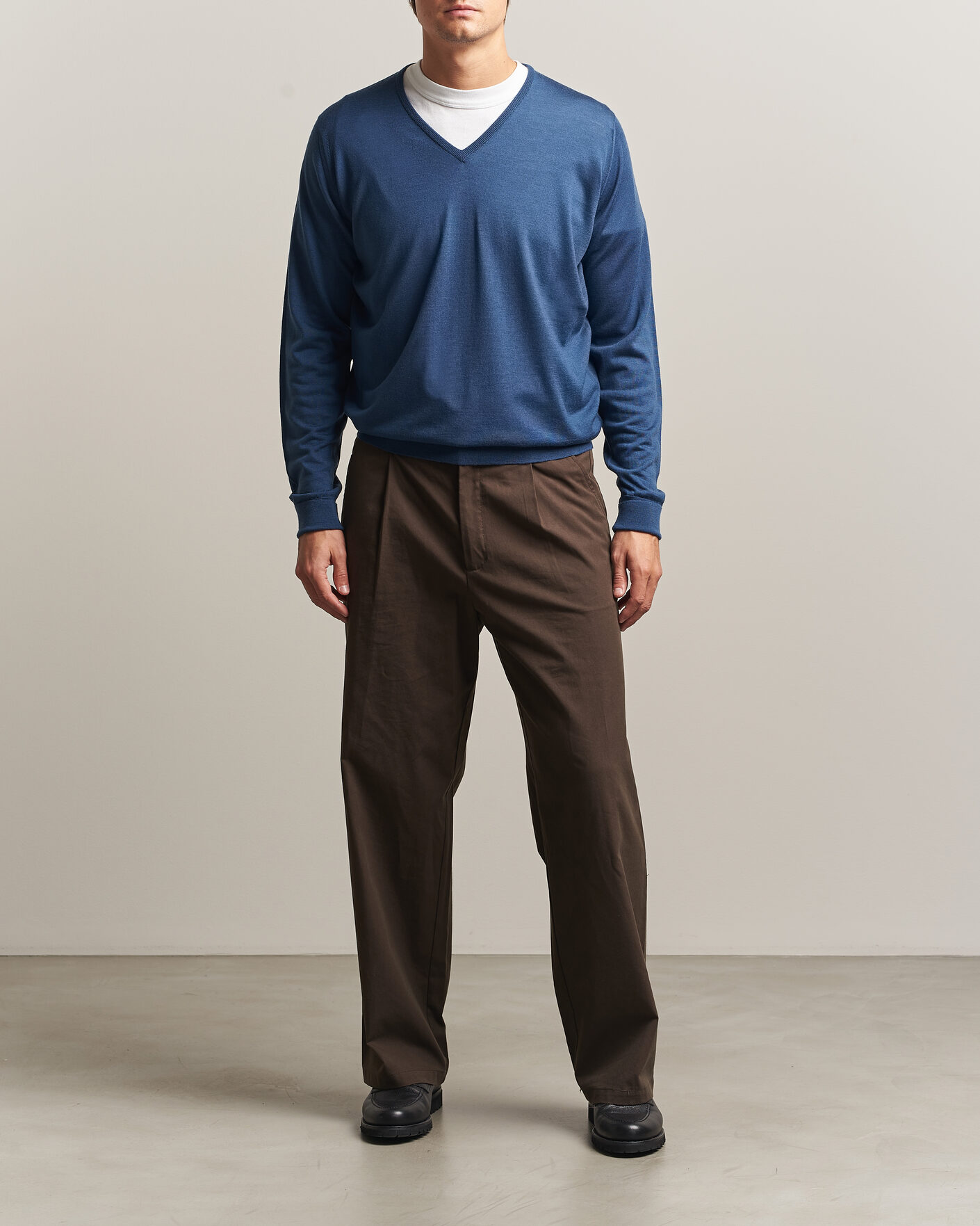 Herre | Gensere | John Smedley | Bobby Extra Fine Merino V-Neck Pullover Teal Firth