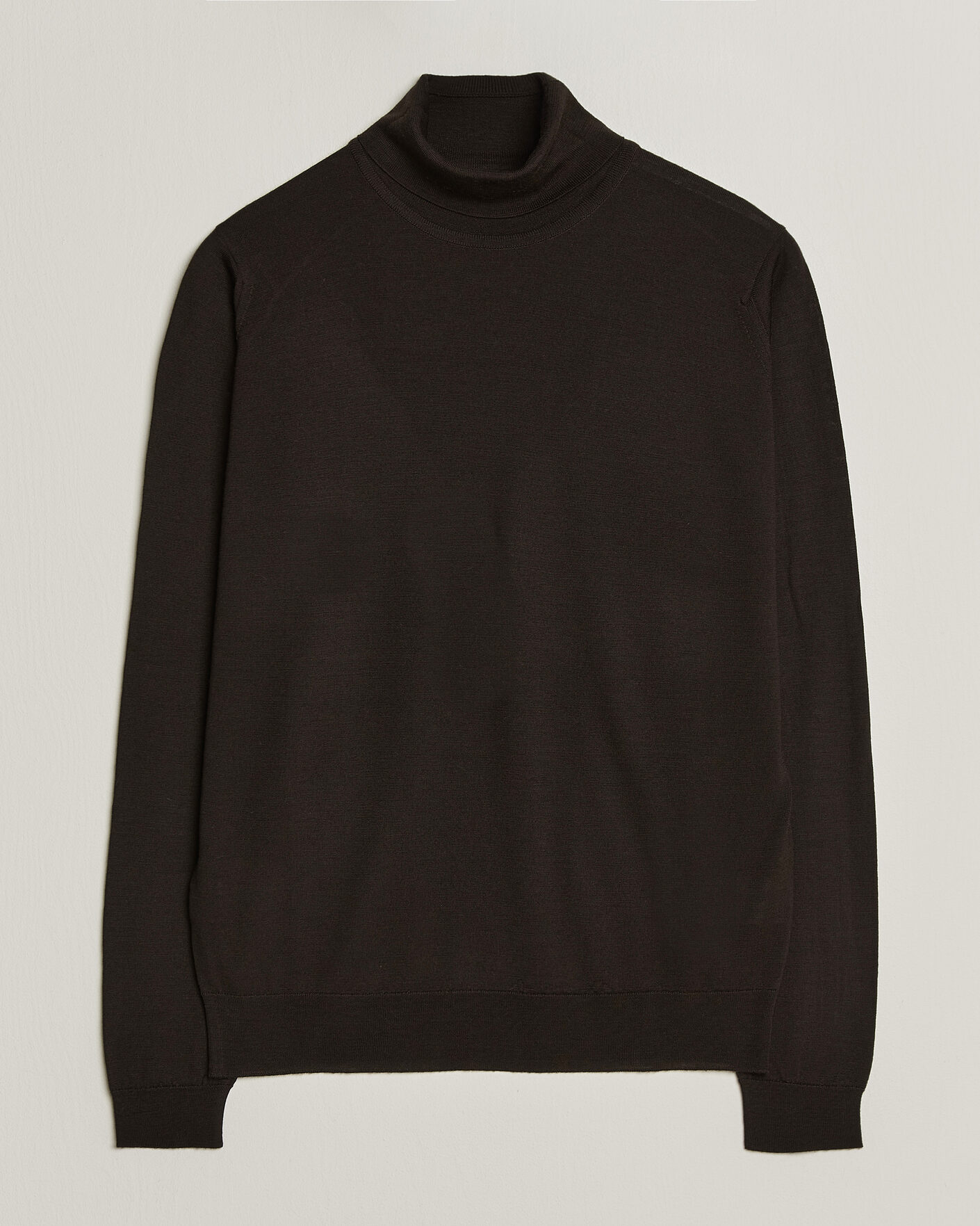 Herre | Gensere | John Smedley | Cherwell Extra Fine Merino Rollneck Faulkner Brown